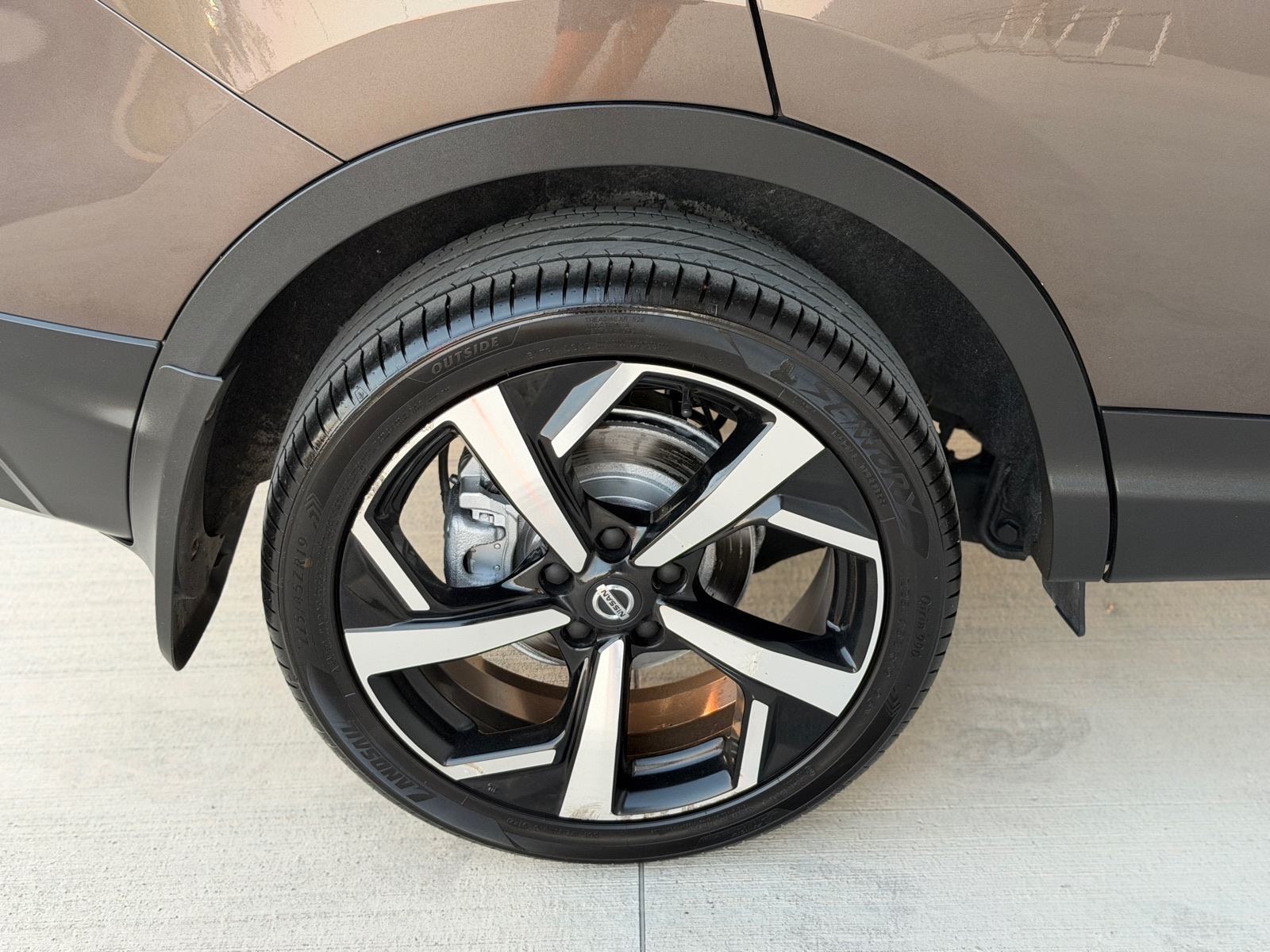 Nissan Qashqai 1,5 dCi TEKNA,PANORAMA,360KAM,KEYLESS,GR.SJED,SERVISNA, fotografija 7