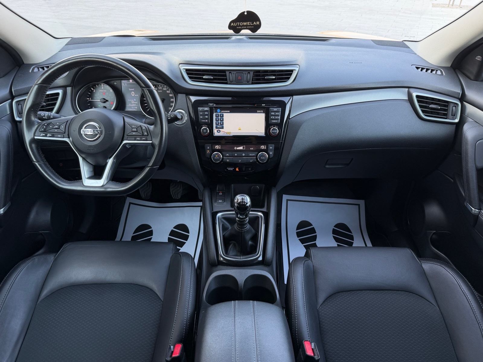 Nissan Qashqai 1,5 dCi TEKNA,PANORAMA,360KAM,KEYLESS,GR.SJED,SERVISNA, fotografija 11