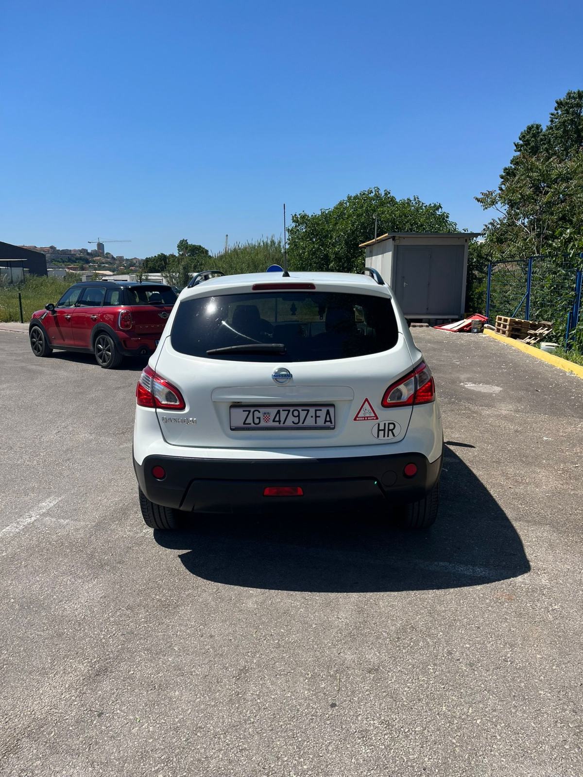 Nissan Qashqai 1,6 16V-HR-1VL.panorama-reg.1 god., fotografija 5