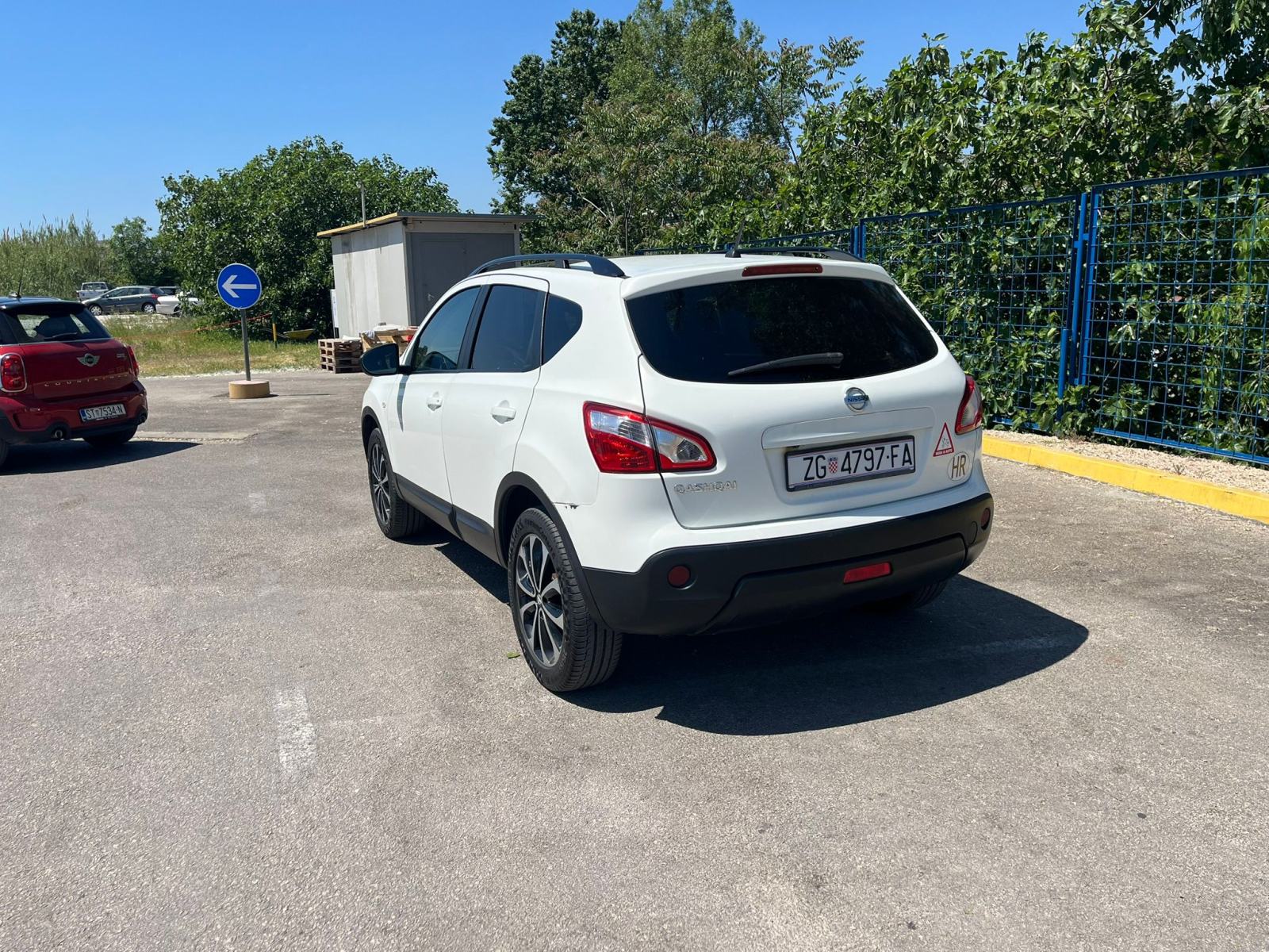 Nissan Qashqai 1,6 16V-HR-1VL.panorama-reg.1 god., fotografija 8