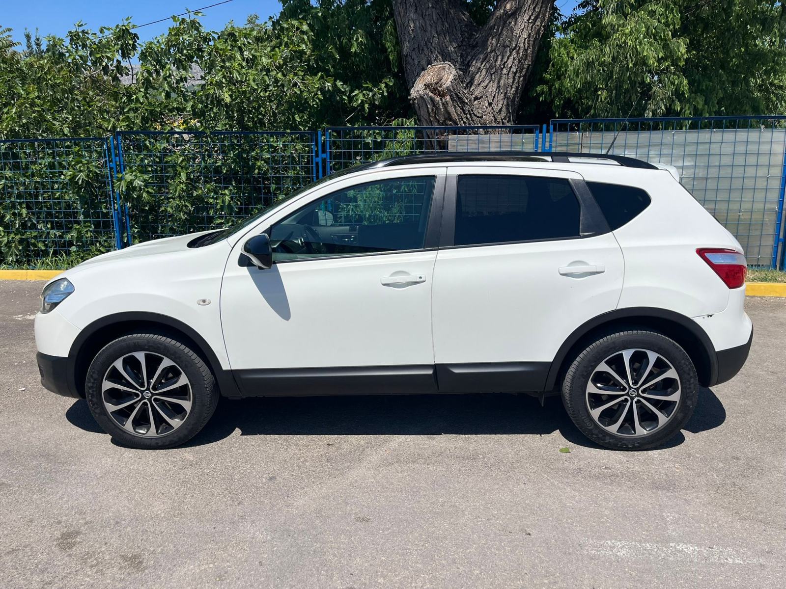 Nissan Qashqai 1,6 16V-HR-1VL.panorama-reg.1 god., fotografija 4