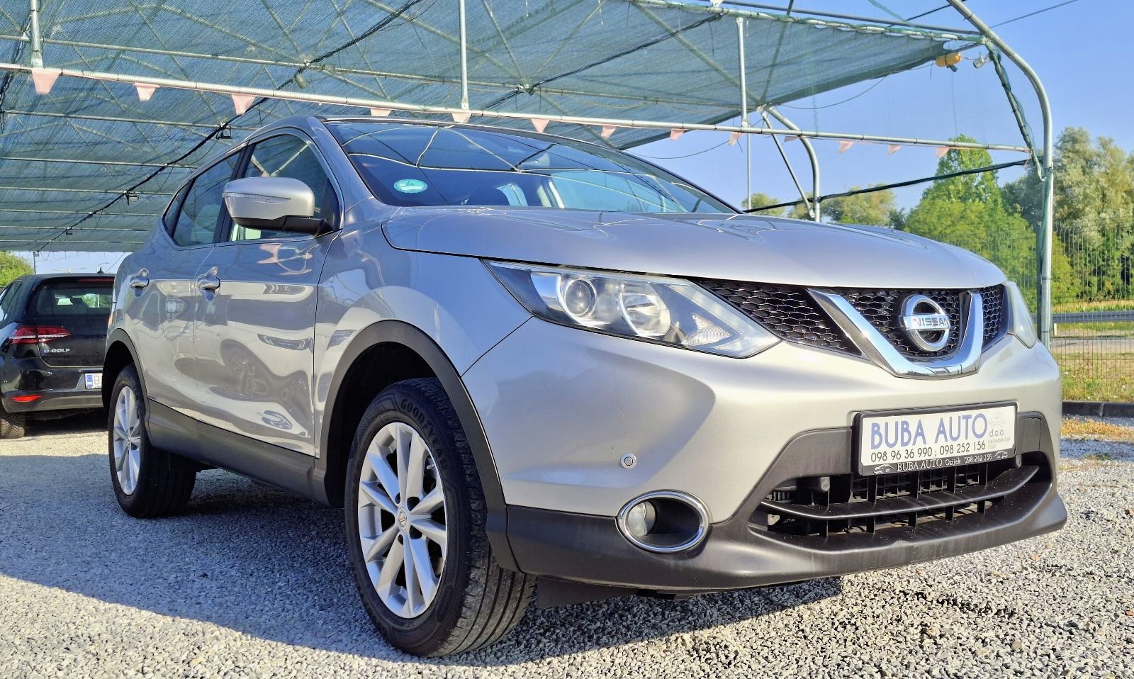 Nissan Qashqai 1,6 dCi 130ks //135.800 km servisna knjiga//NAVI//, fotografija 3