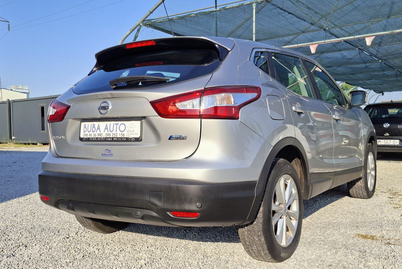 Nissan Qashqai 1,6 dCi 130ks //135.800 km servisna knjiga//NAVI//, fotografija 6