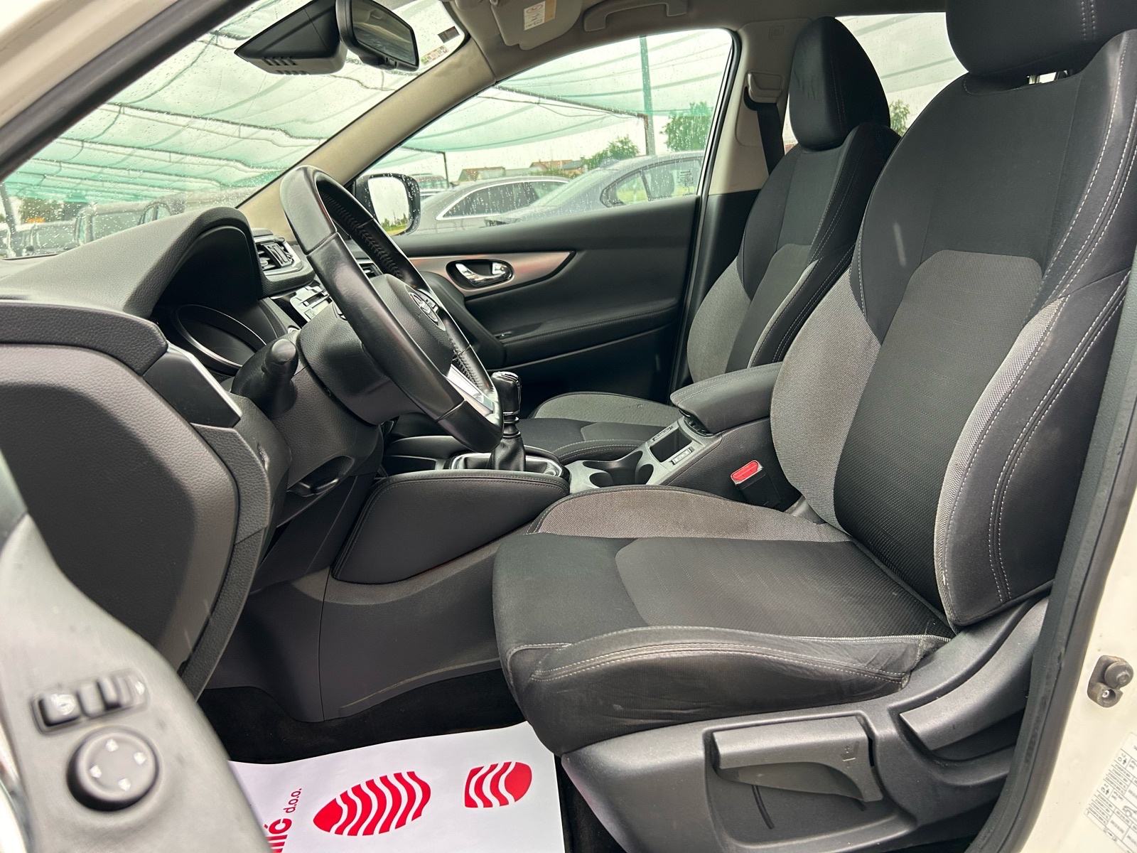 Nissan Qashqai 1,6 dCi 2017.,reg:3.3.2027.,NAVI, SERVISNA, KAMERA, ALU, fotografija 11