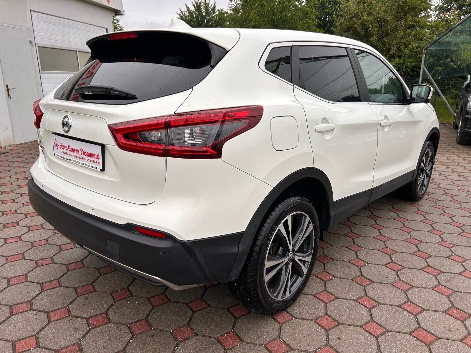 Nissan Qashqai 1,6 dCi 2017.,reg:3.3.2027.,NAVI, SERVISNA, KAMERA, ALU, fotografija 7