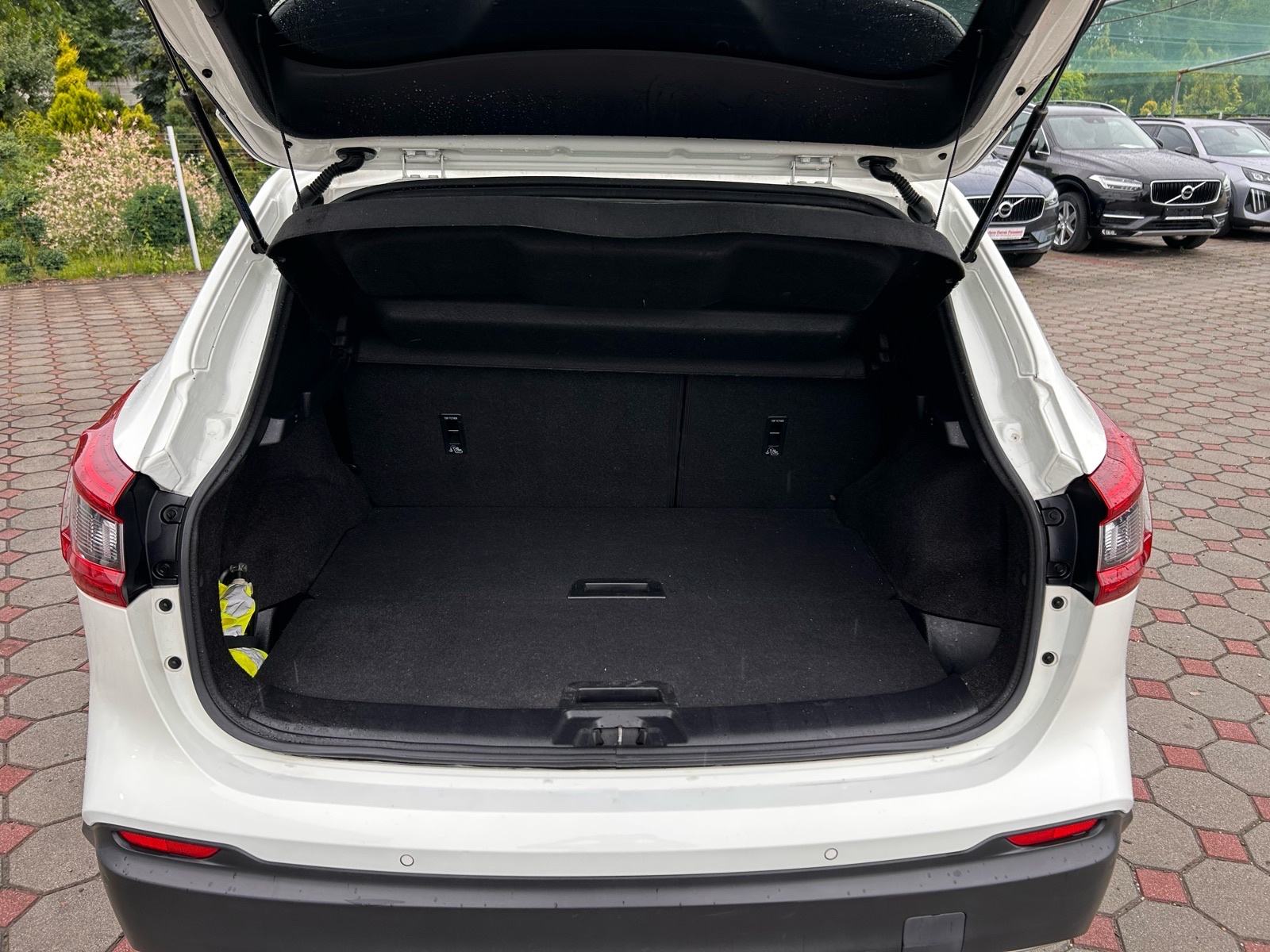 Nissan Qashqai 1,6 dCi 2017.,reg:3.3.2027.,NAVI, SERVISNA, KAMERA, ALU, fotografija 13