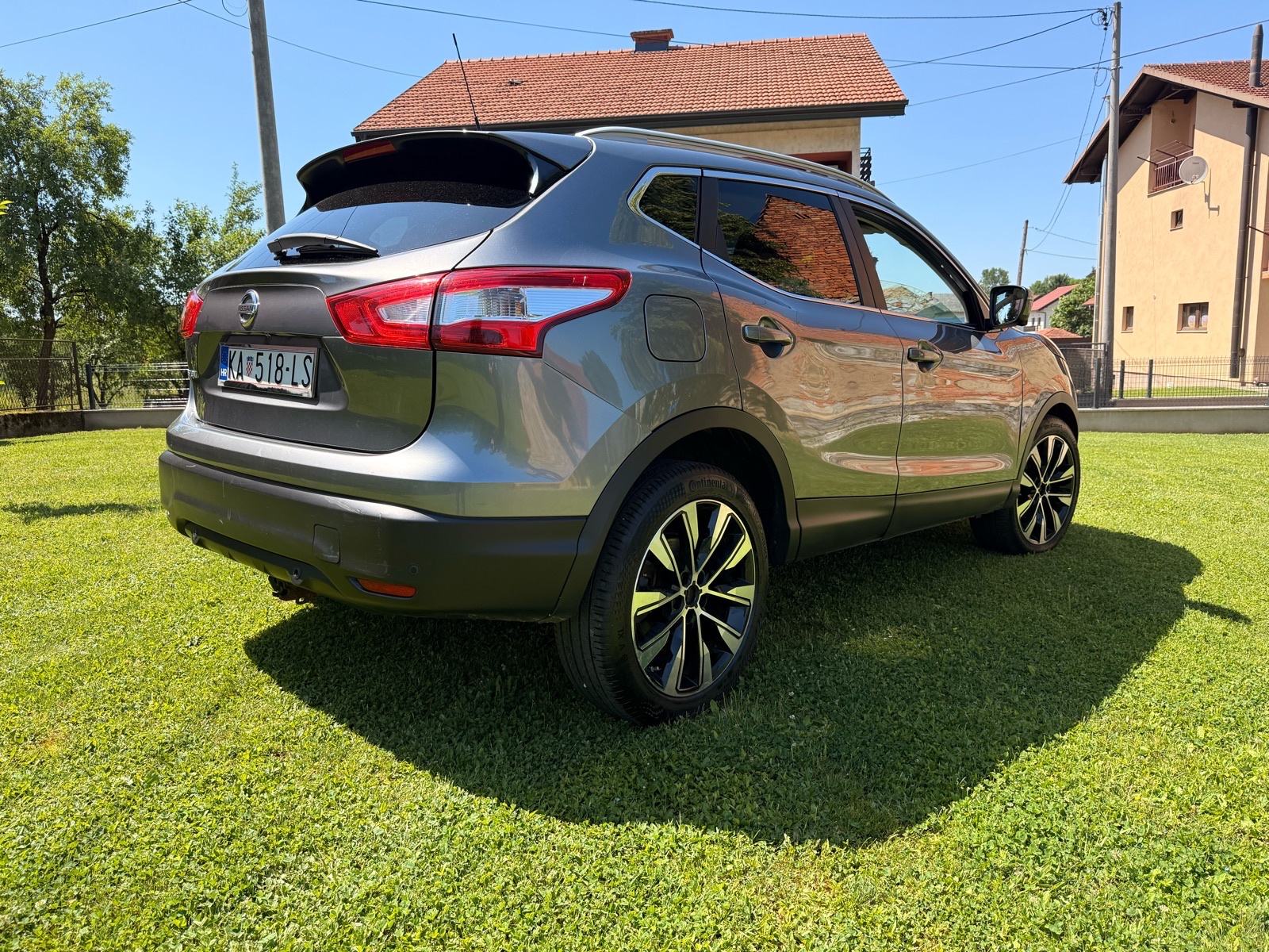 Nissan Qashqai 1,6 dCi 360° 4x4 Tekkna +, pogled izvana - slika 2