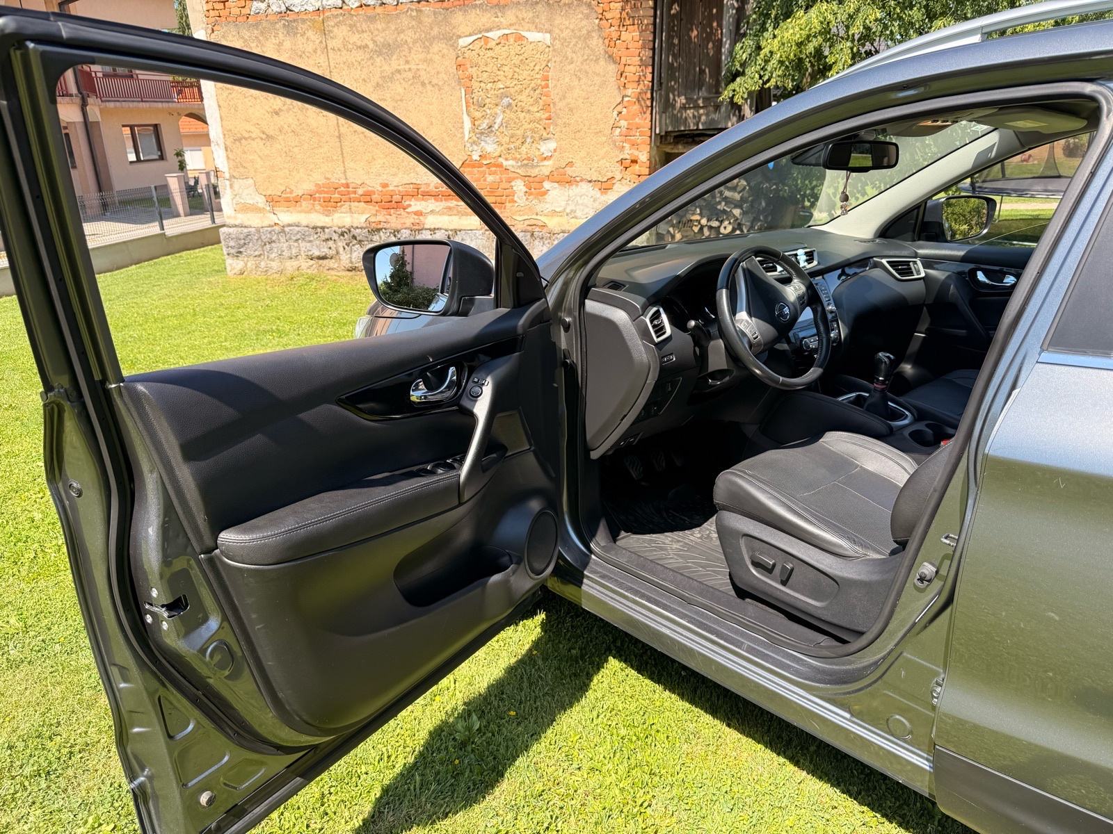 Nissan Qashqai 1,6 dCi 360° 4x4 Tekkna +, fotografija 10