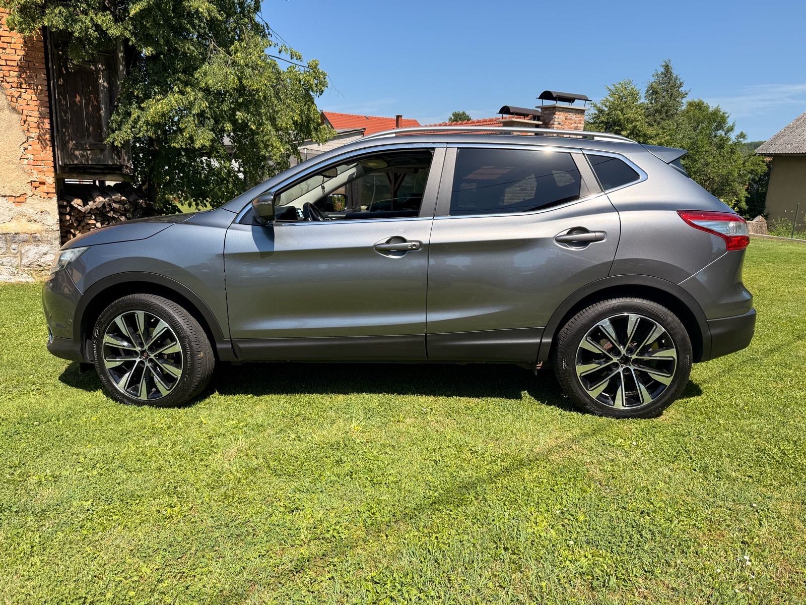 Nissan Qashqai 1,6 dCi 360° 4x4 Tekkna +, fotografija 13