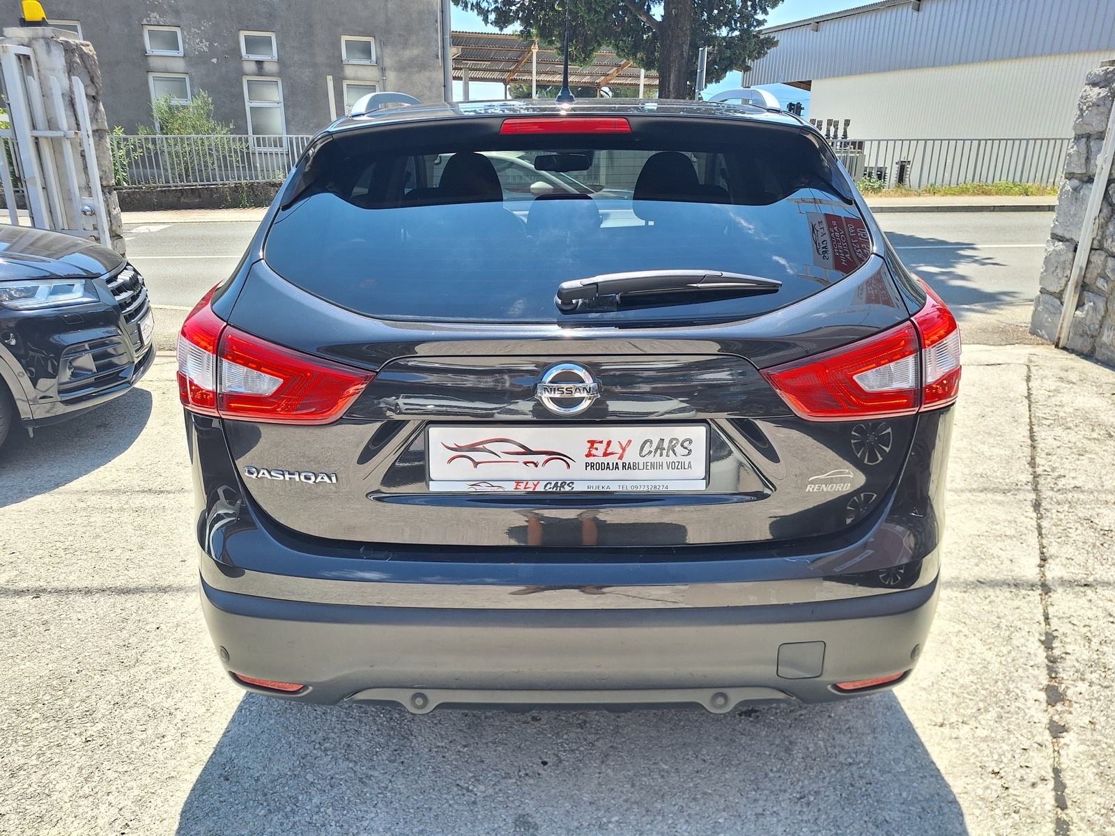 Nissan Qashqai 1,6 dCi 130Ks P.KAMER 360° automatik PANORAMA/95.000Km, fotografija 8