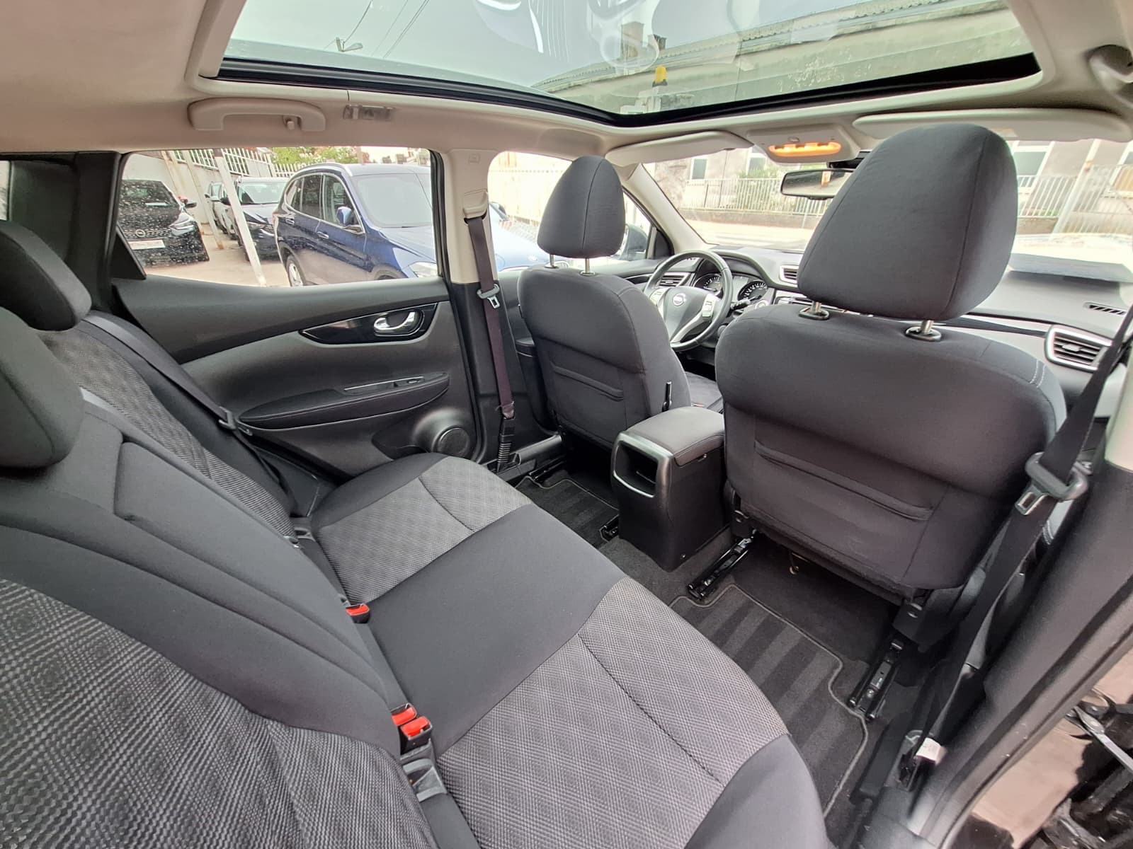 Nissan Qashqai 1,6 dCi 130Ks P.KAMER 360° automatik PANORAMA/95.000Km, fotografija 19