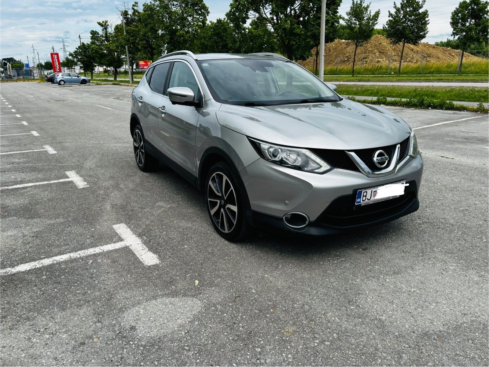 Nissan Qashqai 1,6 dCi 360° automatik, fotografija 3