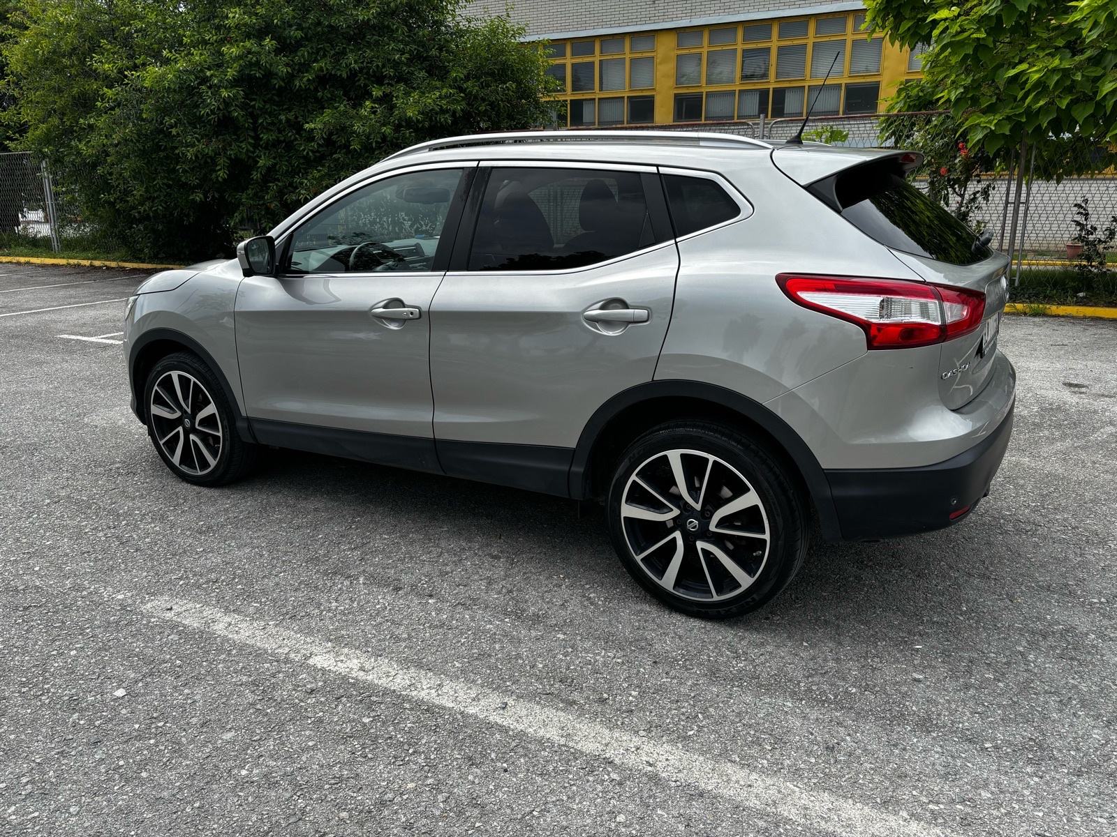 Nissan Qashqai 1,6 dCi 360° automatik, fotografija 6