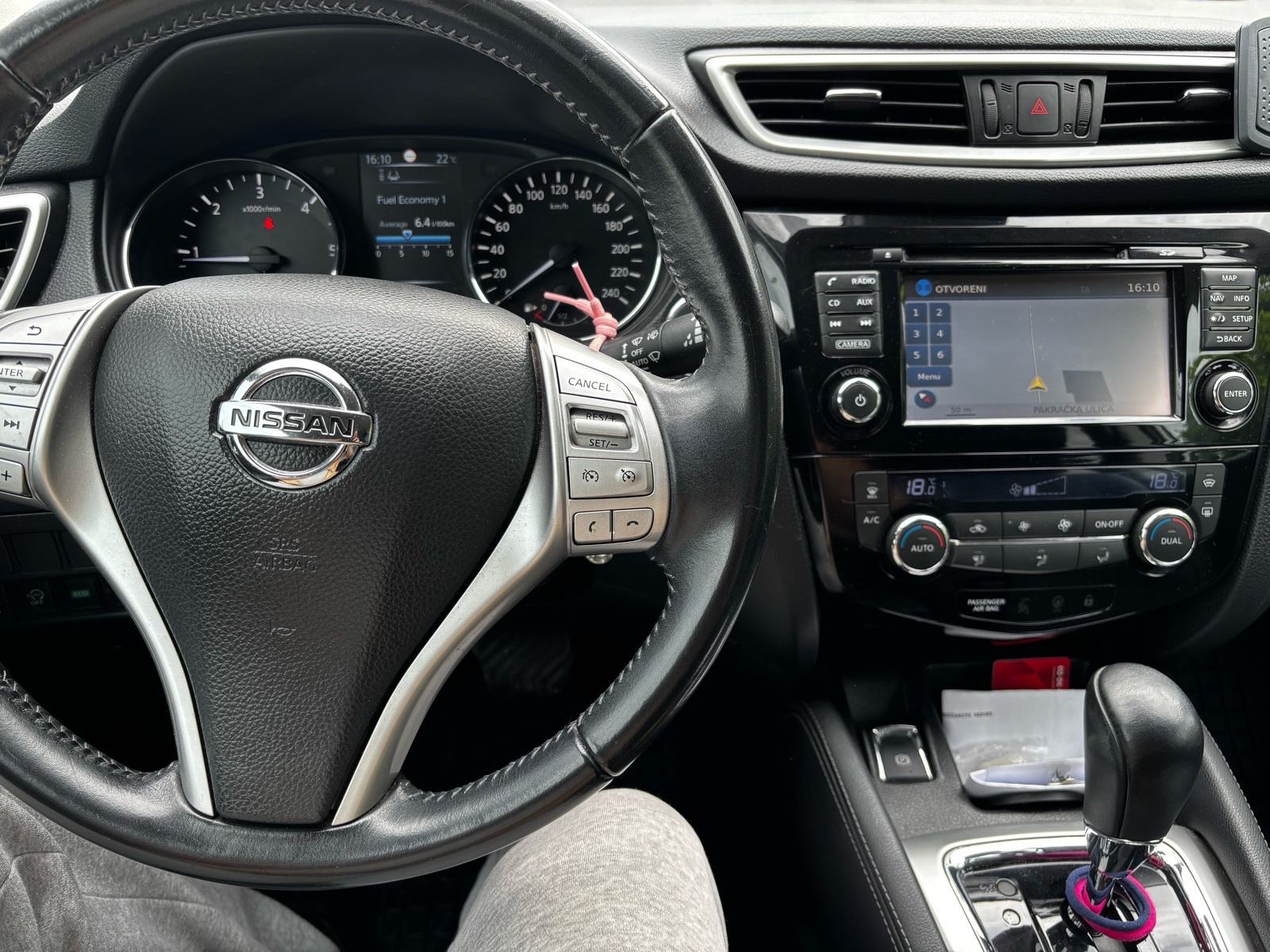 Nissan Qashqai 1,6 dCi 360° automatik, fotografija 7