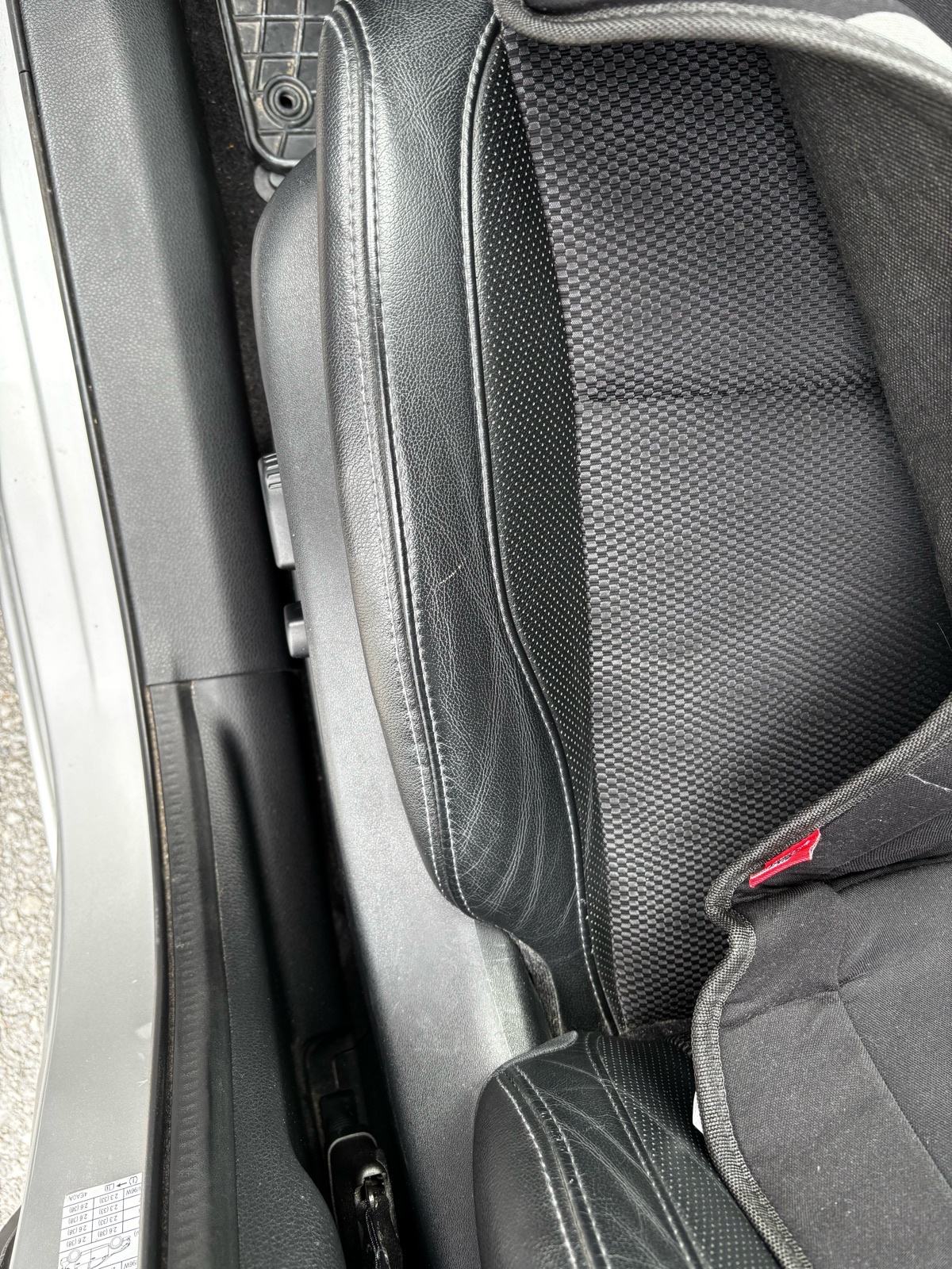 Nissan Qashqai 1,6 dCi 360° automatik, fotografija 8