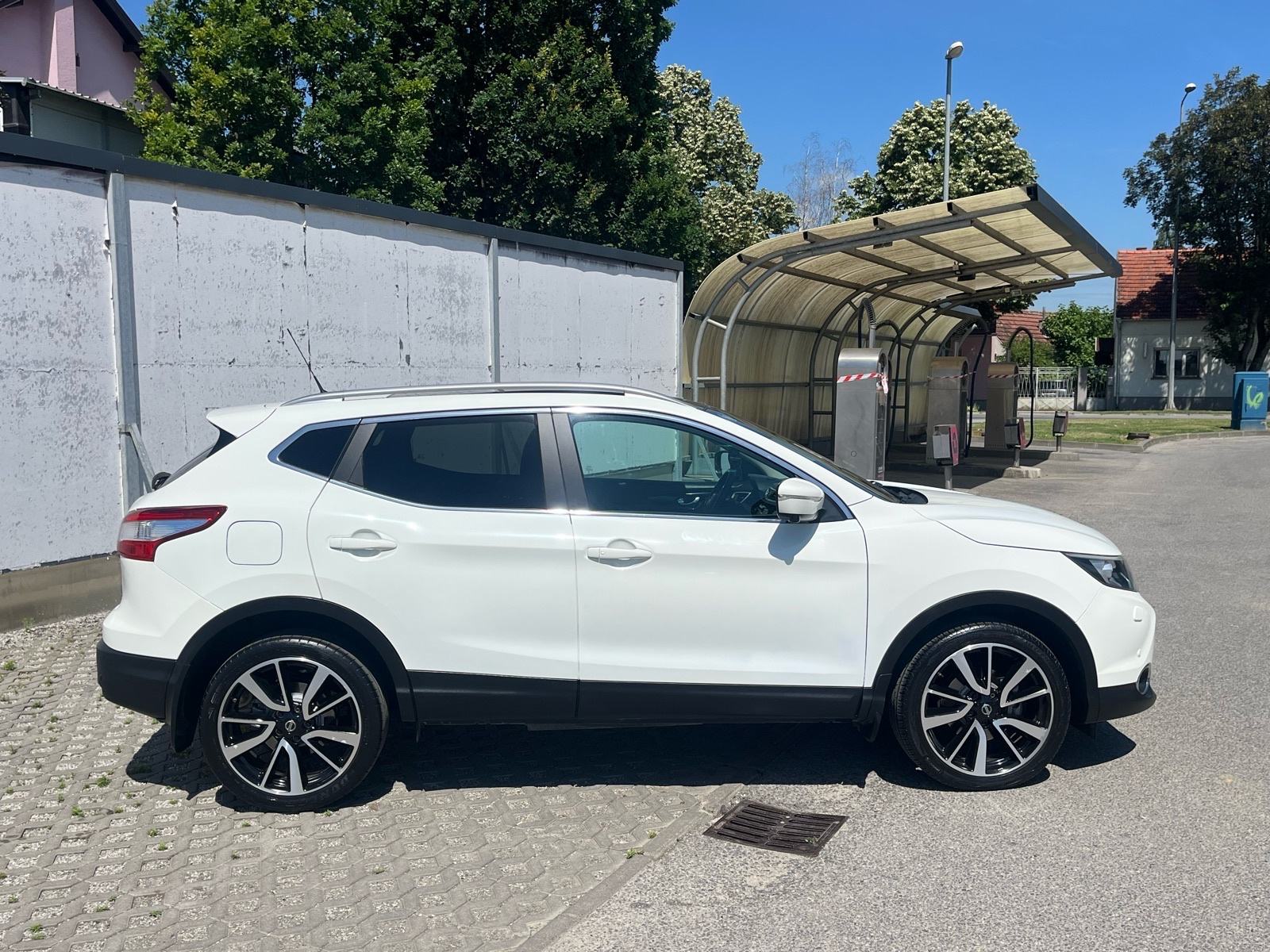 Nissan Qashqai 1,6 dCi Automatik Panorama Kamere360 Xenon Keyless, fotografija 3
