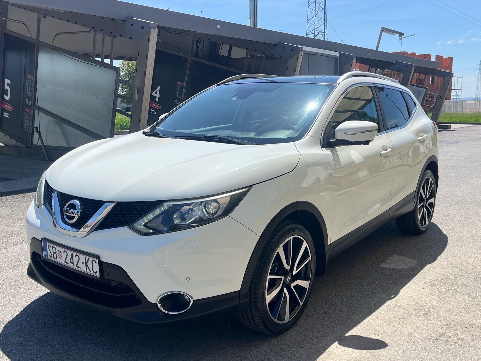 Nissan Qashqai 1,6 dCi Automatik Panorama Kamere360 Xenon Keyless, fotografija 12
