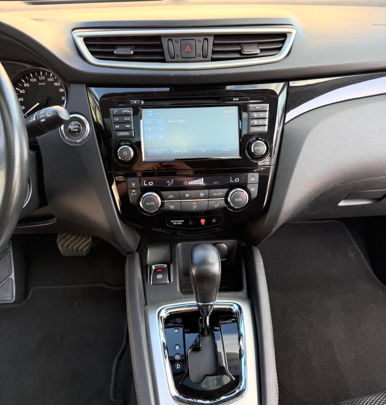 Nissan Qashqai 1,6 dCi 360° automatik, fotografija 9
