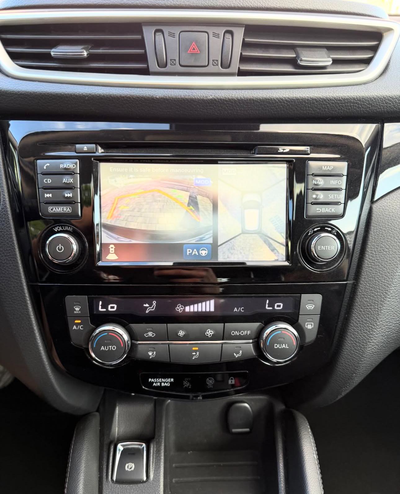 Nissan Qashqai 1,6 dCi 360° automatik, fotografija 10