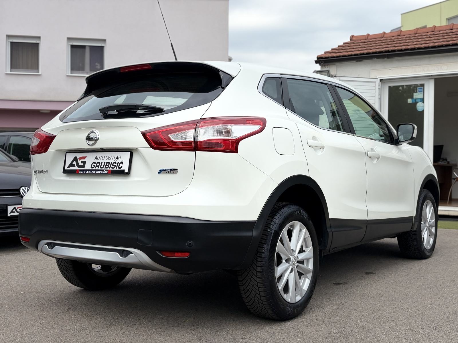 Nissan Qashqai 1,6 dCi *Servisna* *Nove gume* *Jamstvo*, fotografija 17