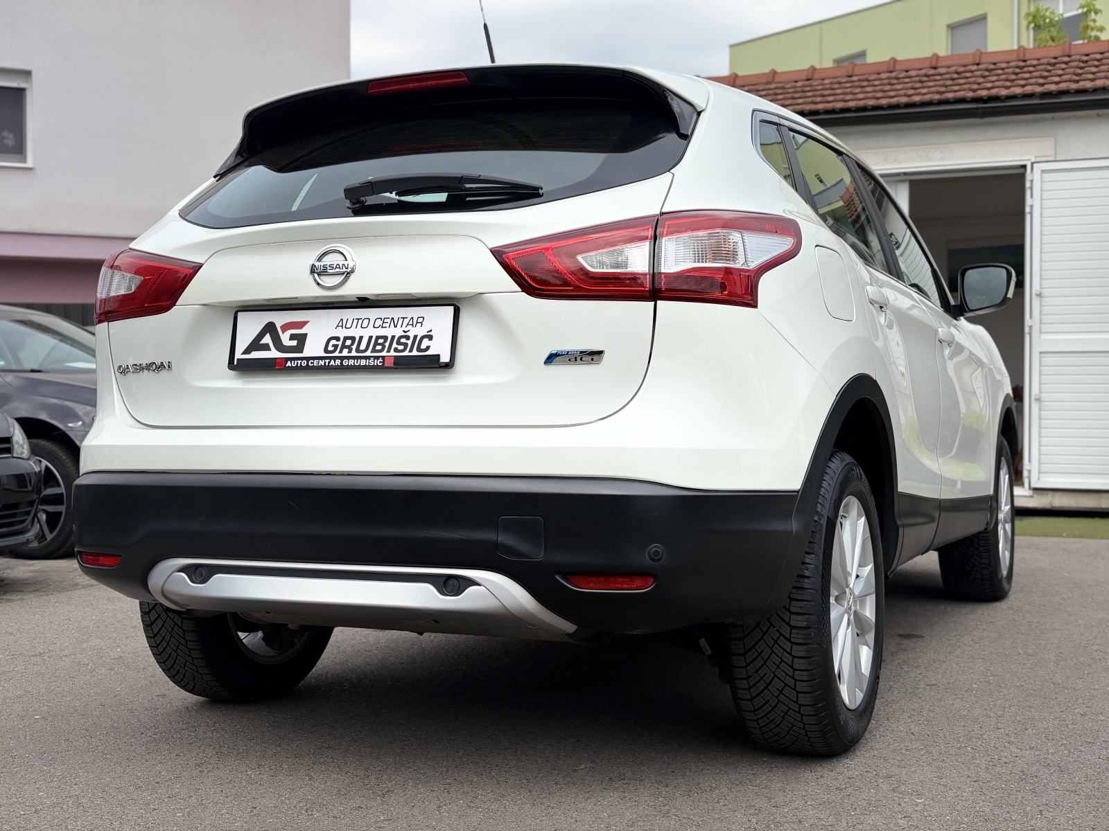 Nissan Qashqai 1,6 dCi *Servisna* *Nove gume* *Jamstvo*, fotografija 5