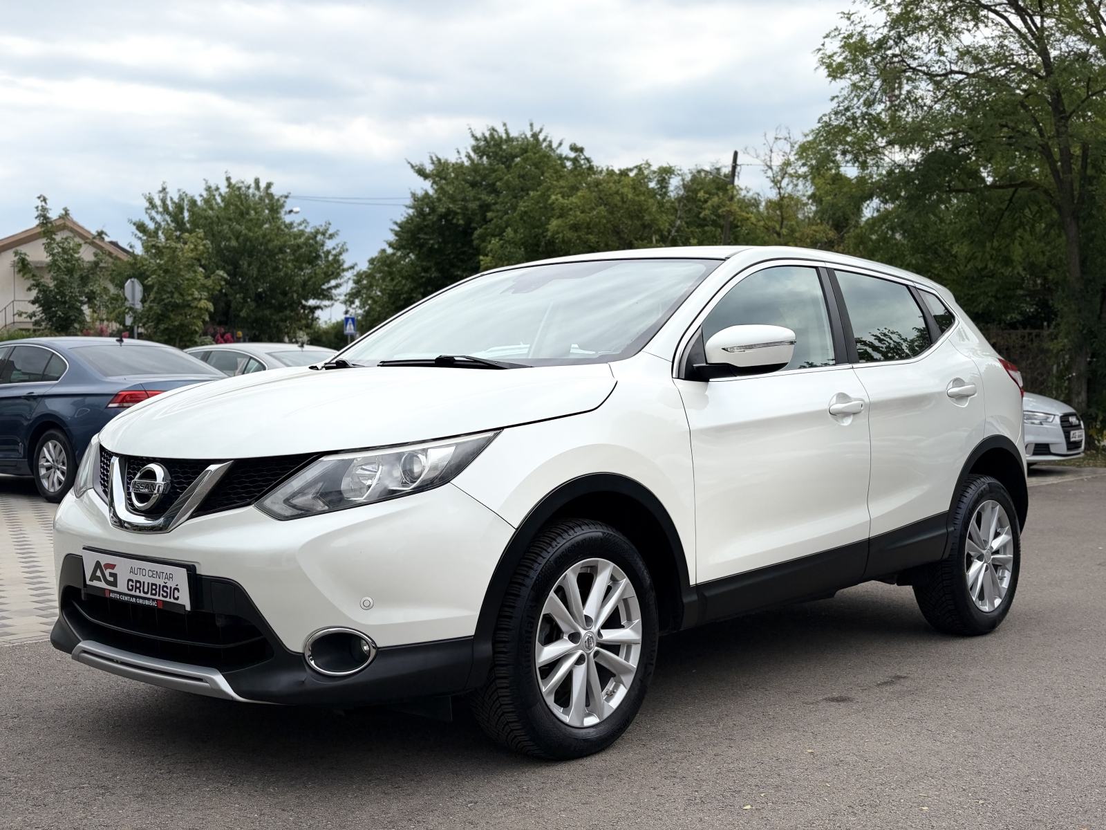Nissan Qashqai 1,6 dCi *Servisna* *Nove gume* *Jamstvo*, fotografija 12
