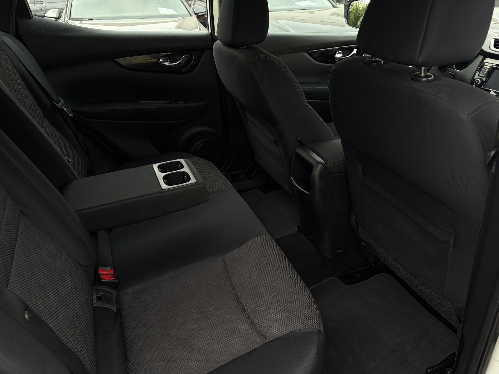 Nissan Qashqai 1,6 dCi *Servisna* *Nove gume* *Jamstvo*, fotografija 19