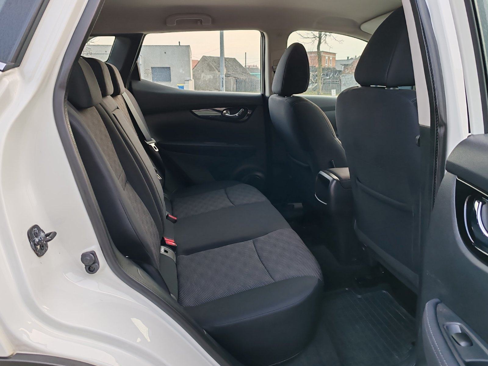 Nissan Qashqai 1,6 dCi 4x4 WD 2016 GOD , reg 05/2016, fotografija 9