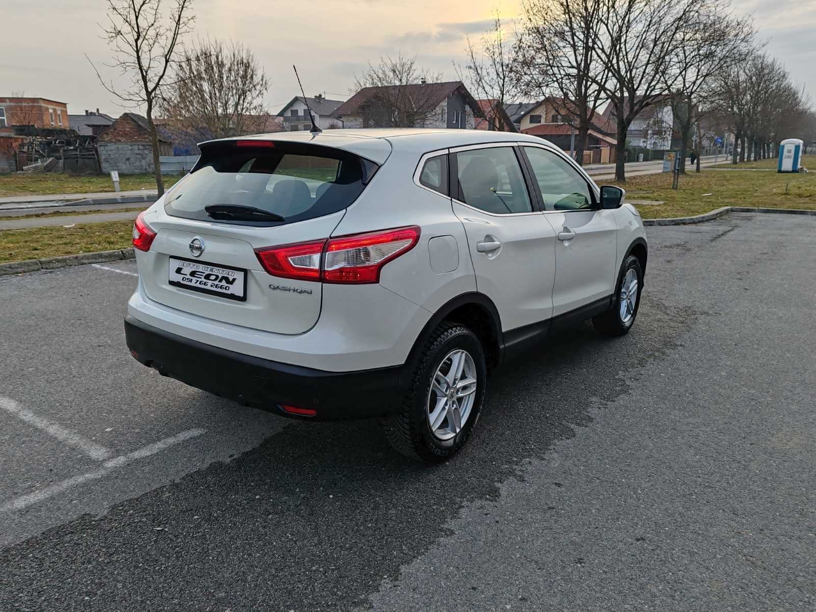 Nissan Qashqai 1,6 dCi 4x4 WD 2016 GOD , reg 05/2016, pogled izvana - slika 5
