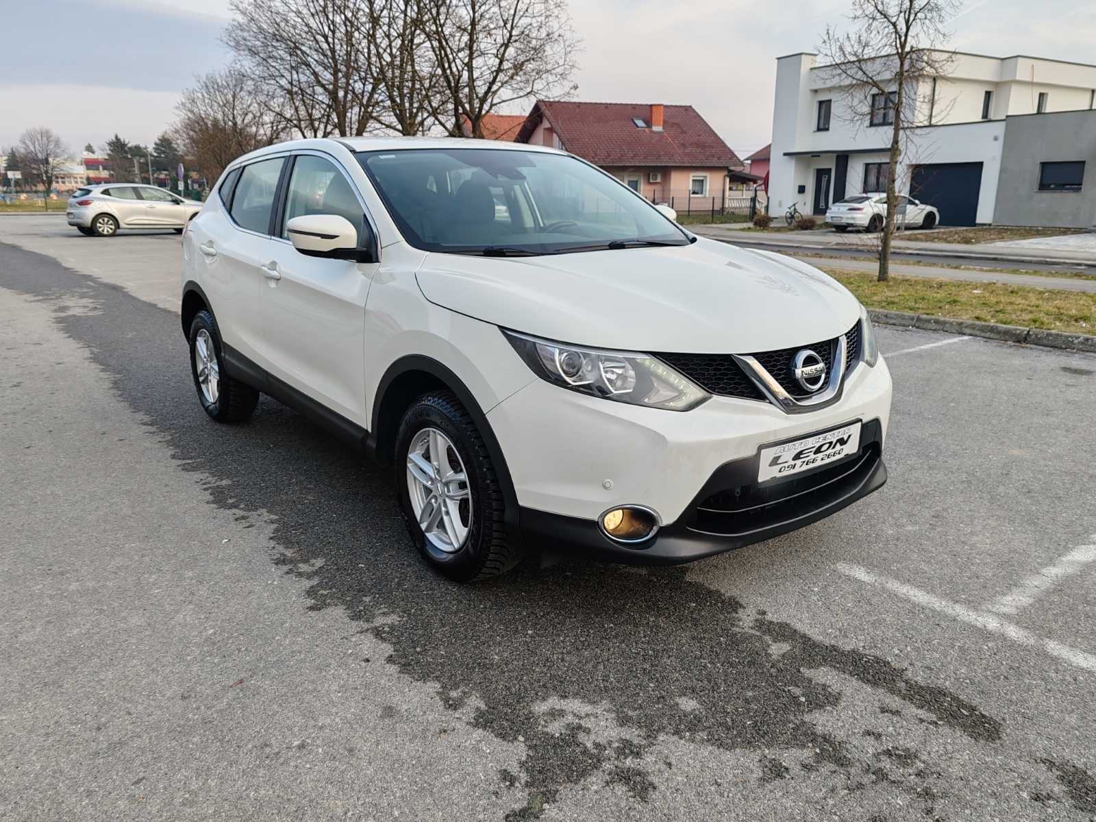 Nissan Qashqai 1,6 dCi 4x4 WD 2016 GOD , reg 05/2016, pogled izvana - slika 2
