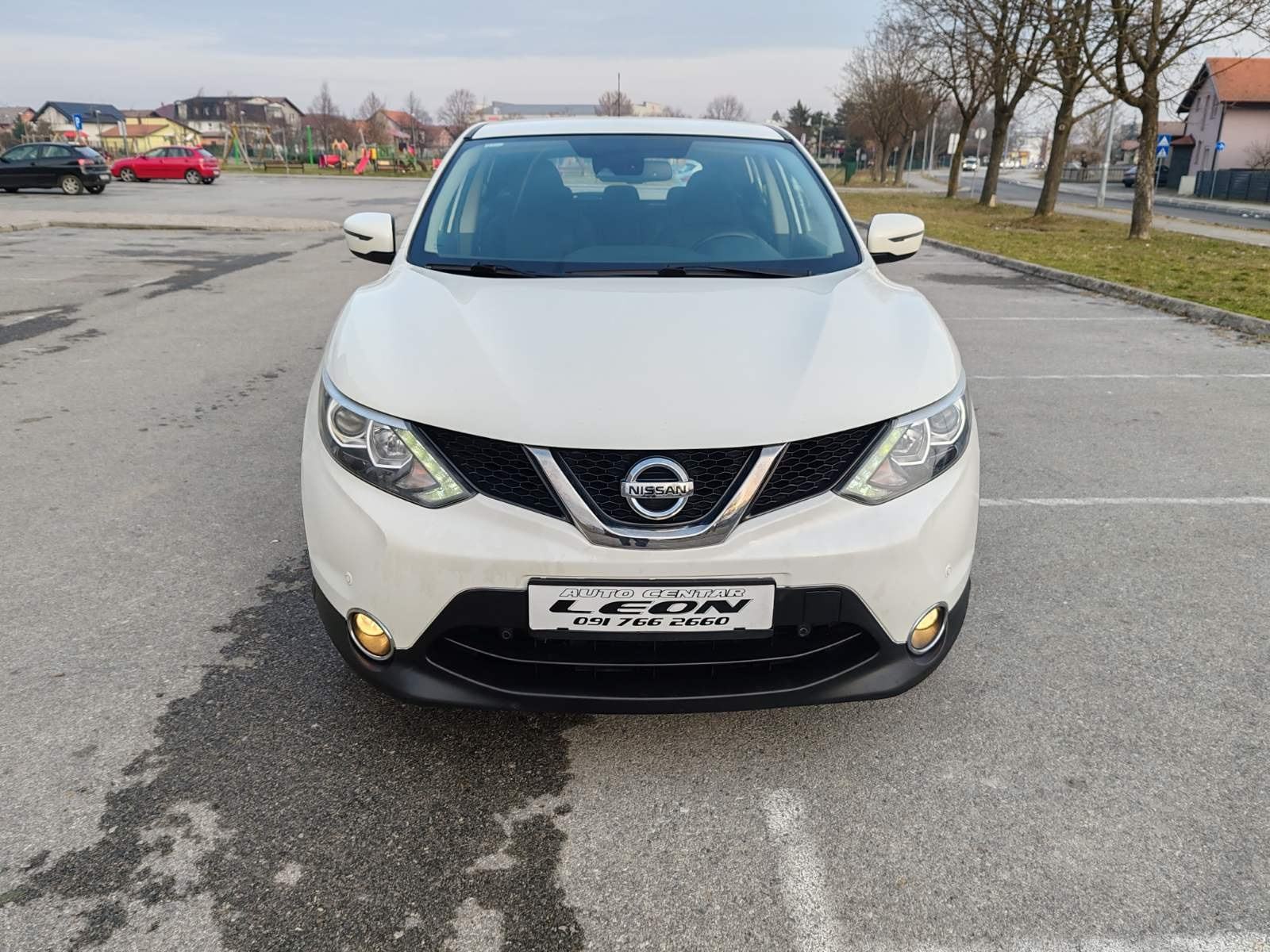 Nissan Qashqai 1,6 dCi 4x4 WD 2016 GOD , reg 05/2016, pogled izvana - slika 3