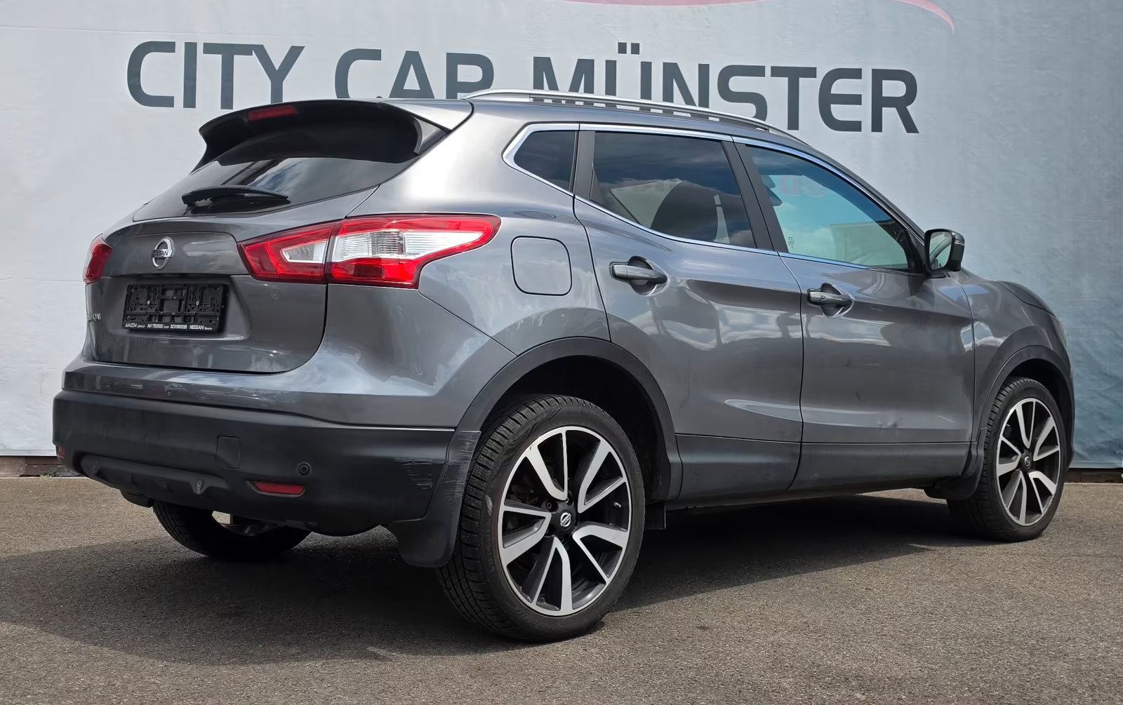 Nissan Qashqai 1,6 dCi 4WD LED navo koža gr.sj. PDCx2 kam360 pano amb., fotografija 3