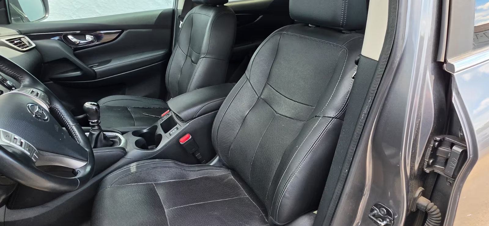 Nissan Qashqai 1,6 dCi 4WD LED navo koža gr.sj. PDCx2 kam360 pano amb., fotografija 16
