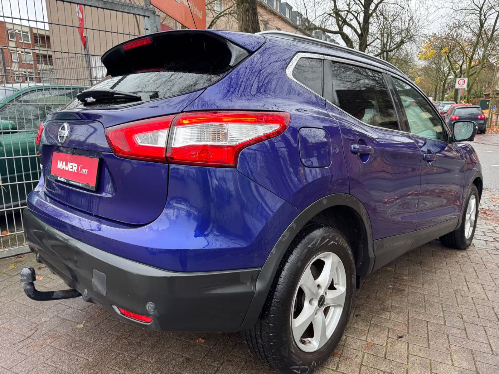 Nissan Qashqai 1,6 dCi 4WD N-connecta navi gr.sj. PDCx2 kam360 ambil., fotografija 8