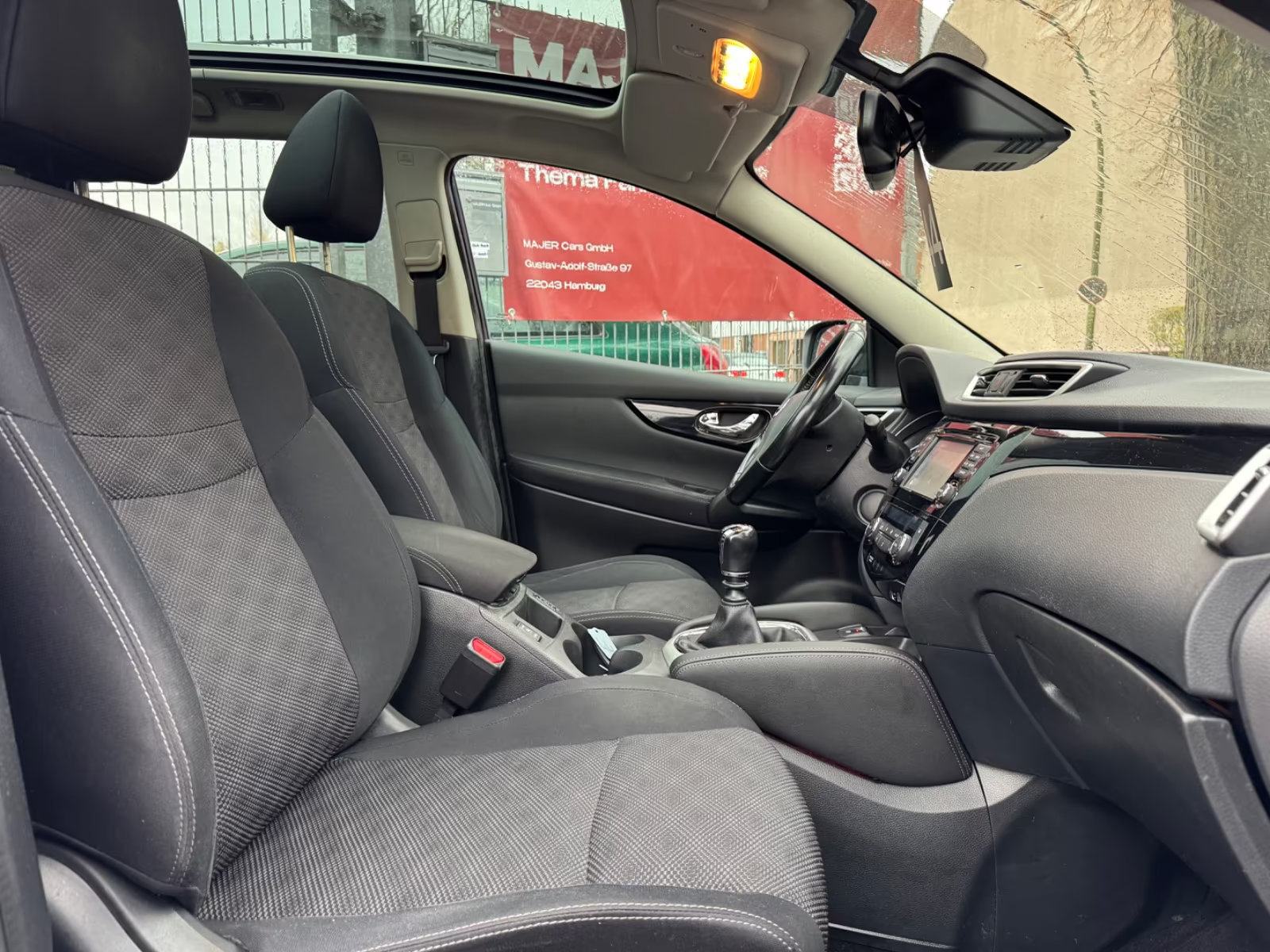 Nissan Qashqai 1,6 dCi 4WD N-connecta navi gr.sj. PDCx2 kam360 ambil., fotografija 11