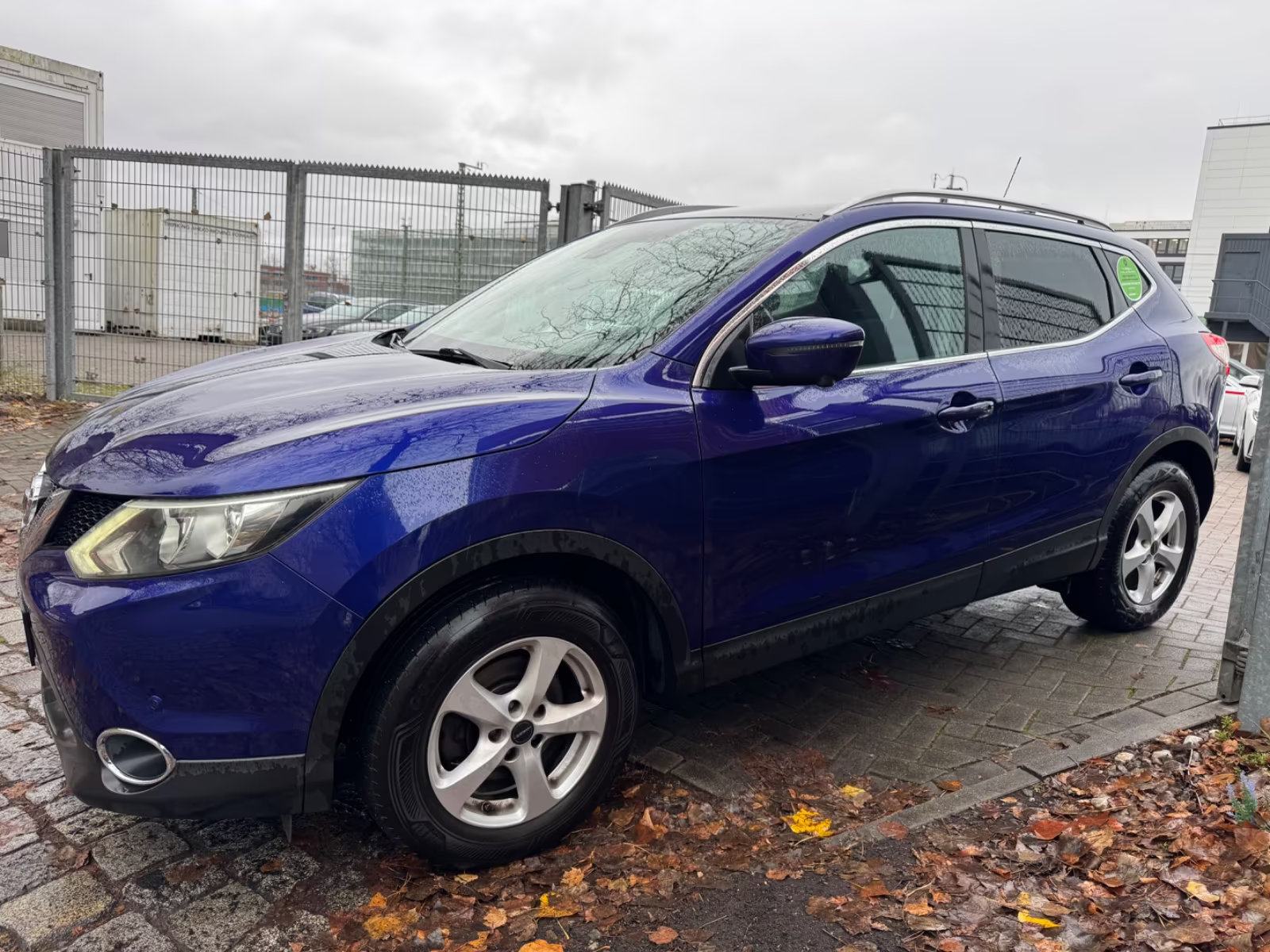 Nissan Qashqai 1,6 dCi 4WD N-connecta navi gr.sj. PDCx2 kam360 ambil., fotografija 4
