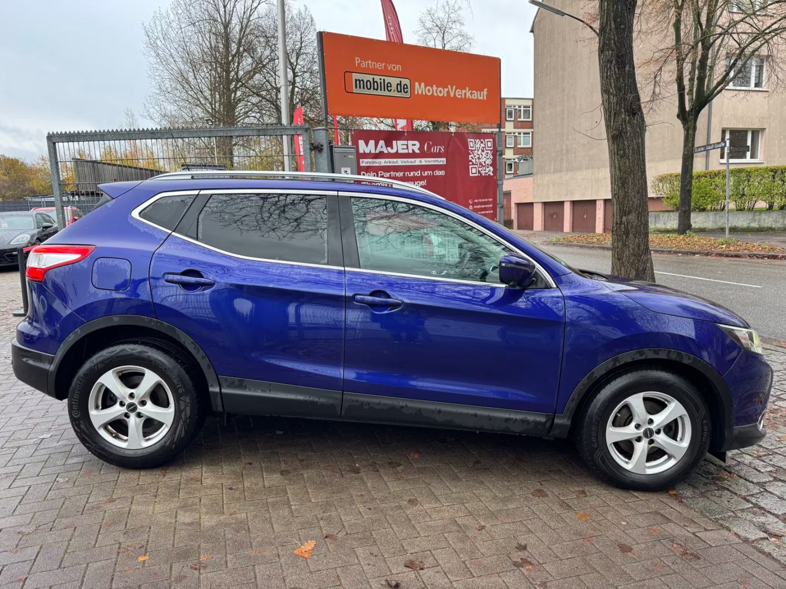 Nissan Qashqai 1,6 dCi 4WD N-connecta navi gr.sj. PDCx2 kam360 ambil., fotografija 10