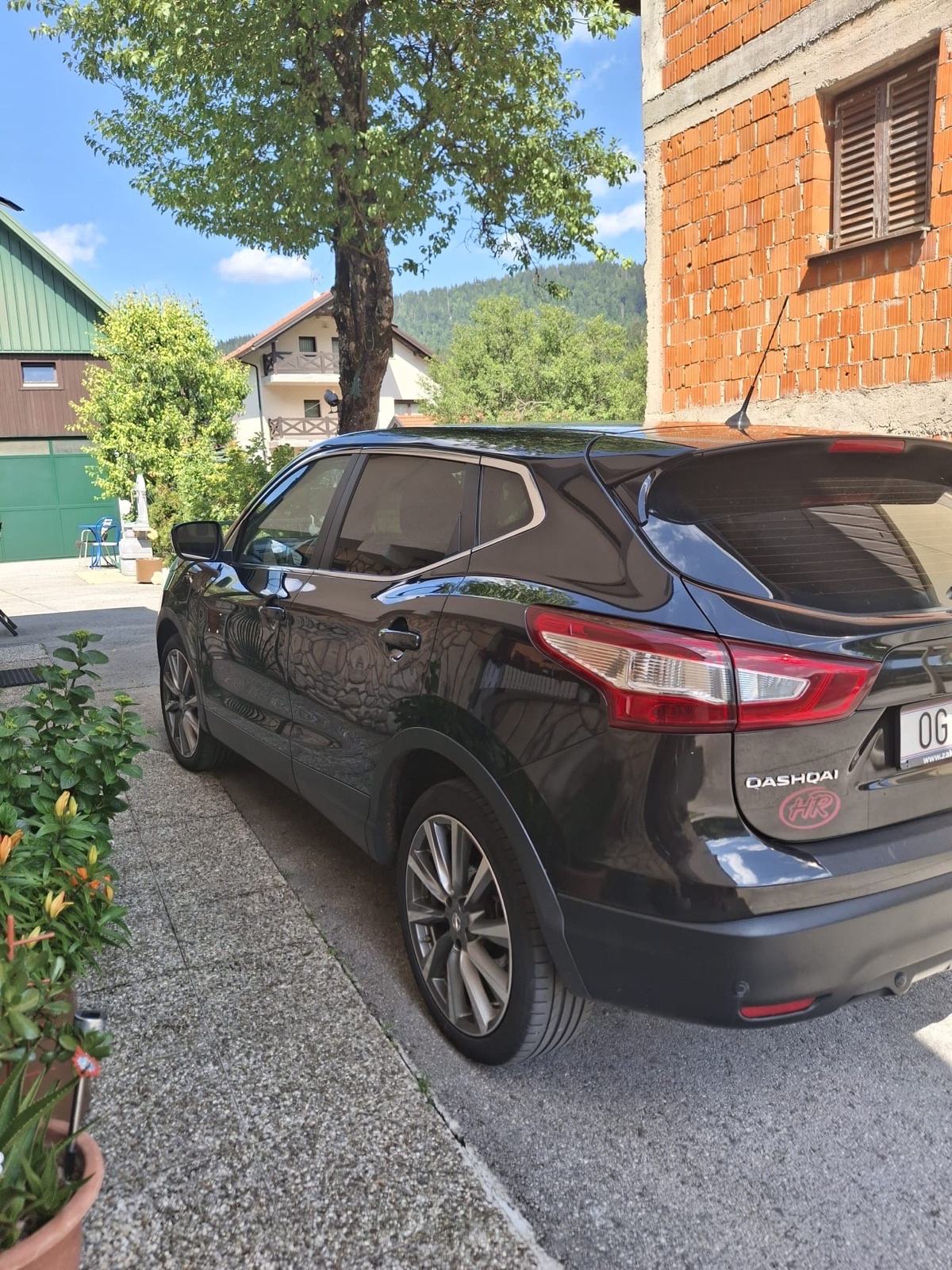 Nissan Qashqai 1,6 dCi / 4x4 / NAVI / XENON / ALU / PDC / REG 3-2027, fotografija 7