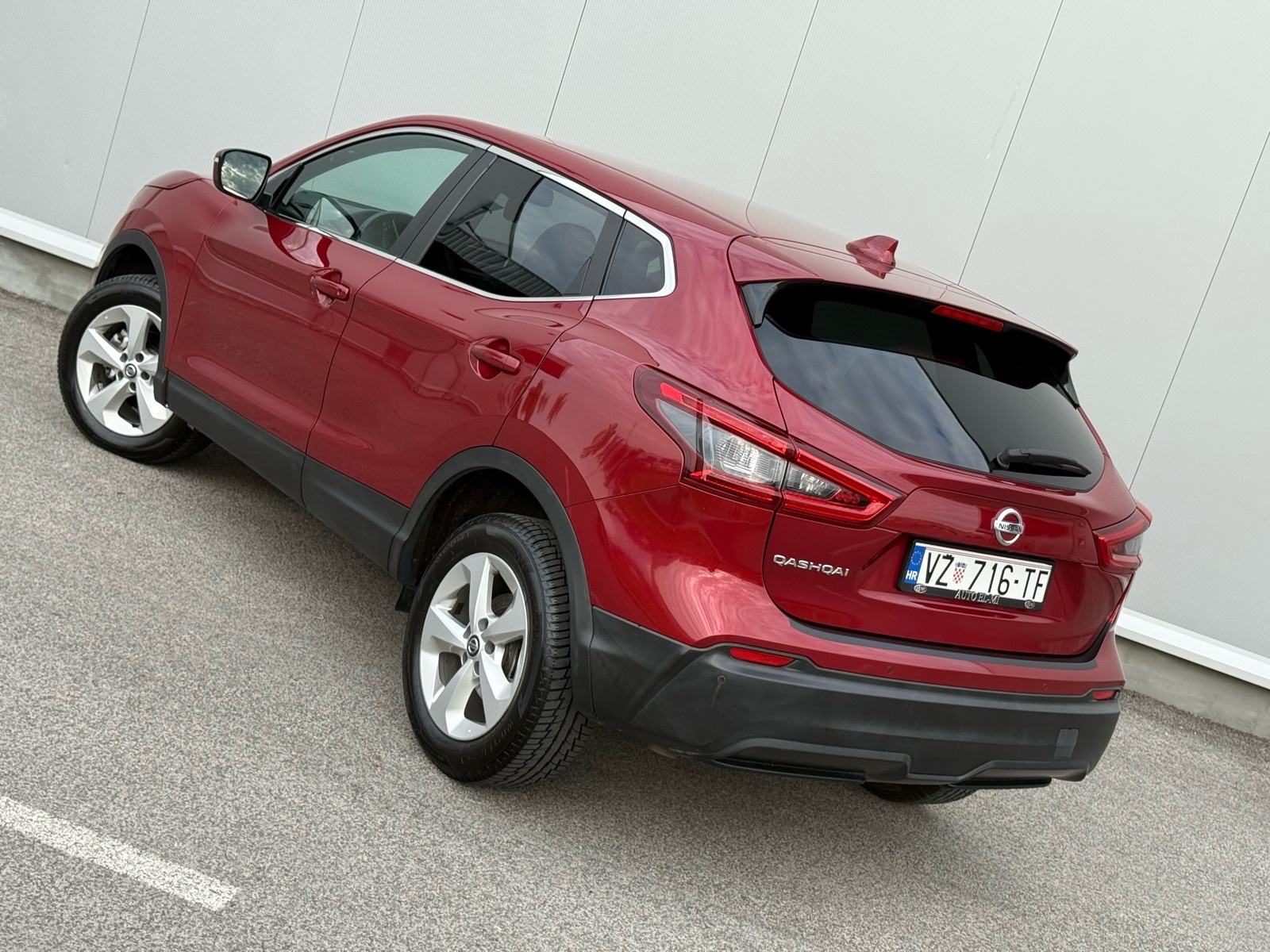 Nissan Qashqai 1.6 dCi Acenta*AUTOMATIK*KAMERA*RADAR*ALU*JAMSTVO*, fotografija 4
