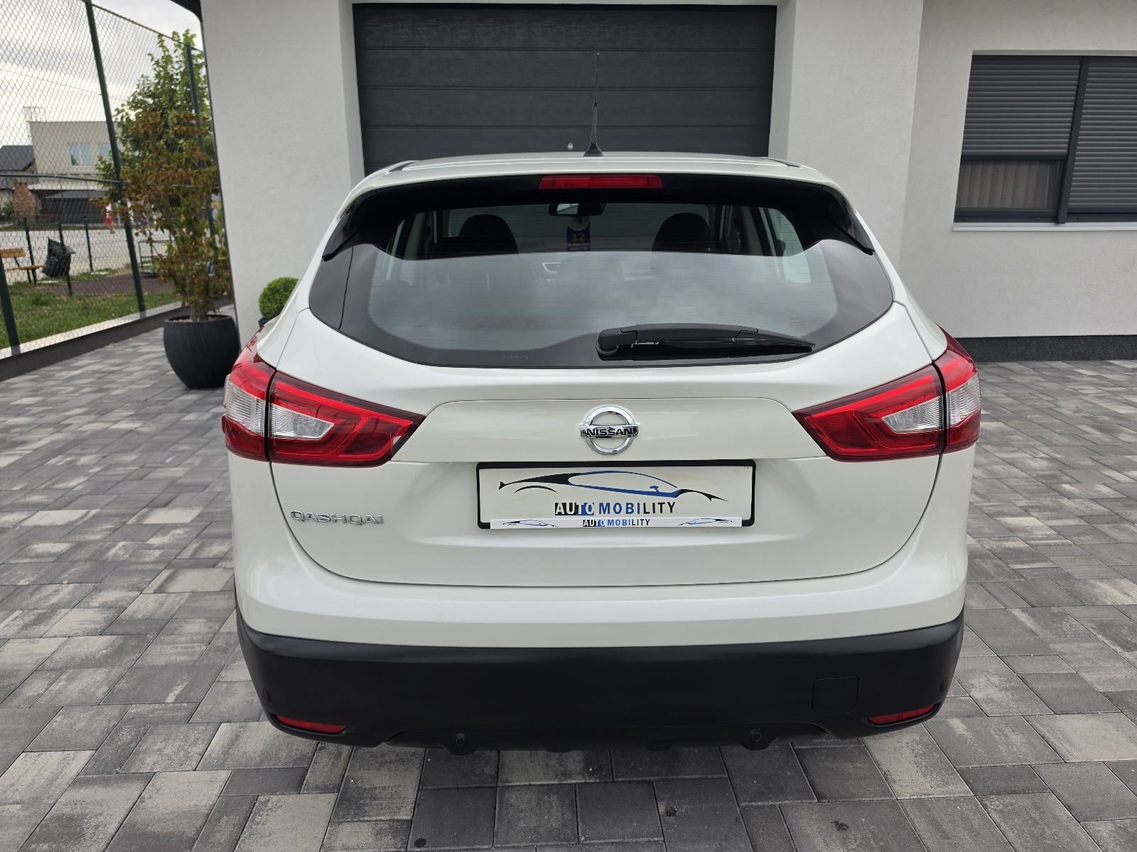Nissan Qashqai 1,6 dCi ACENTA AUTOMATIK PERL KAMERA 360° *GARANCIJA*, fotografija 5