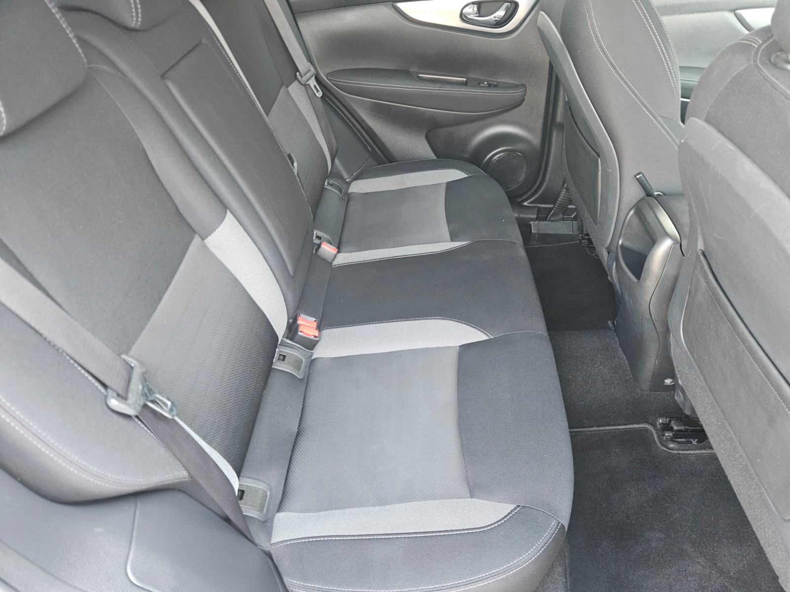 Nissan Qashqai 1,6 dCi Acenta X-Tronic,109400 km,ODLIČNO STANJE!, fotografija 14