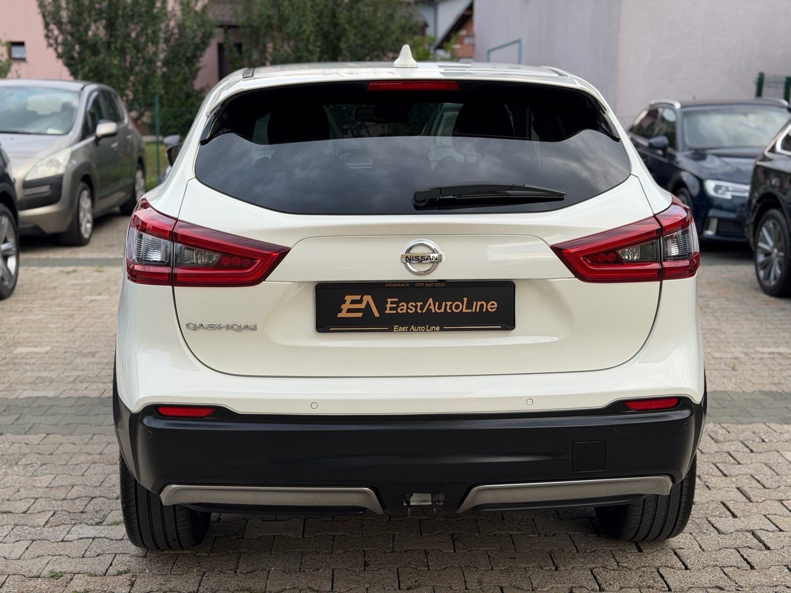 Nissan Qashqai 1,6 dCi Automatik, N-Connecta, Servisna, Kamere 360°, fotografija 10