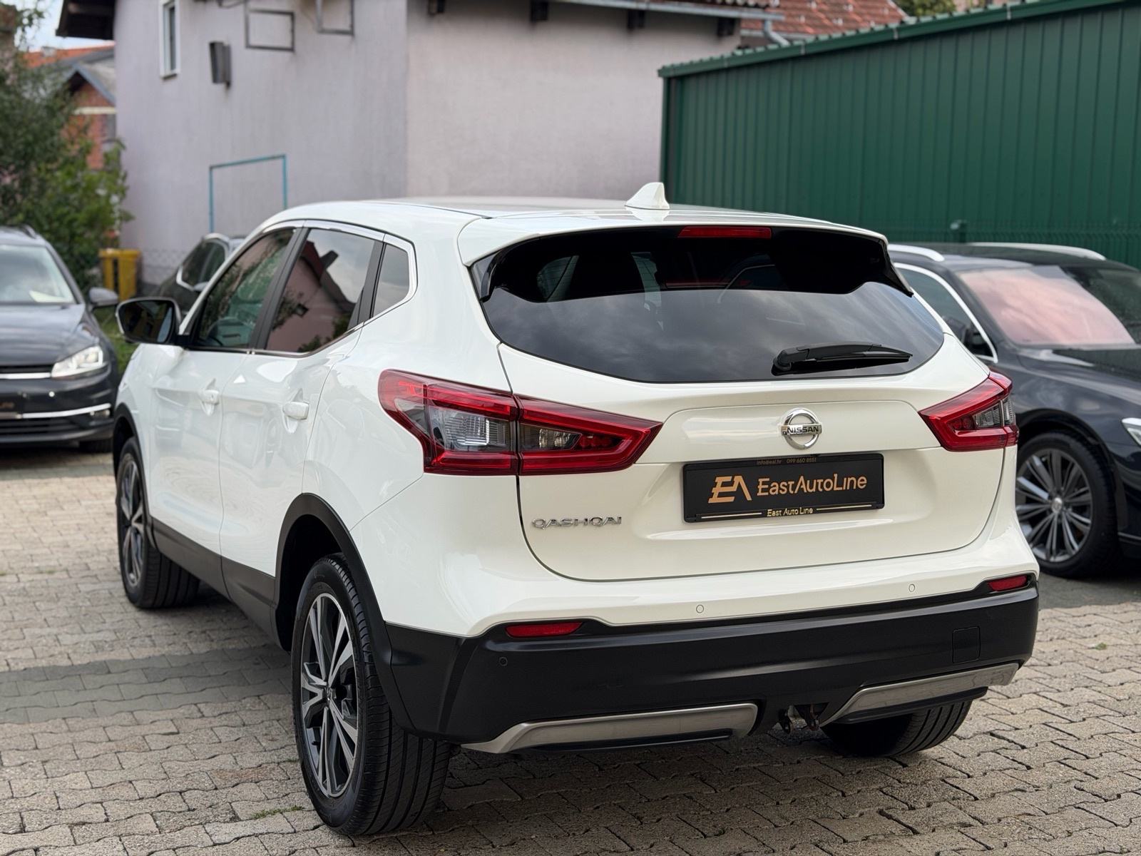 Nissan Qashqai 1,6 dCi Automatik, N-Connecta, Servisna, Kamere 360°, fotografija 9