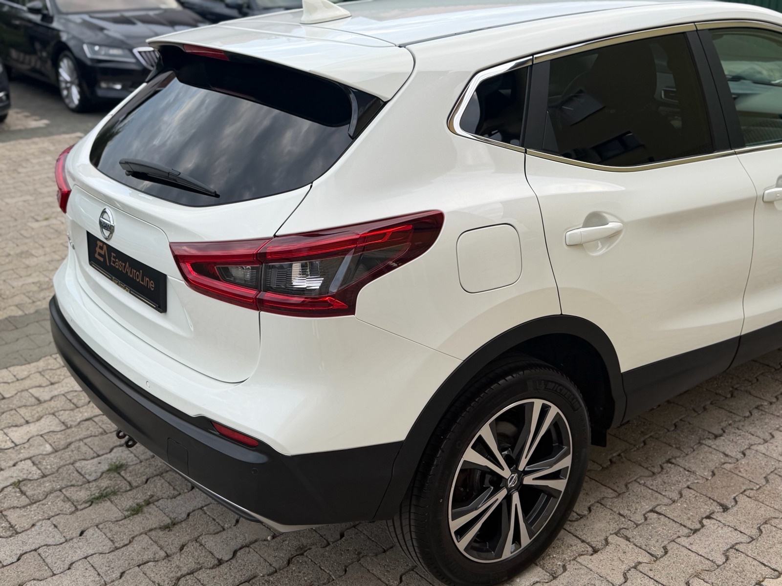 Nissan Qashqai 1,6 dCi Automatik, N-Connecta, Servisna, Kamere 360°, fotografija 13