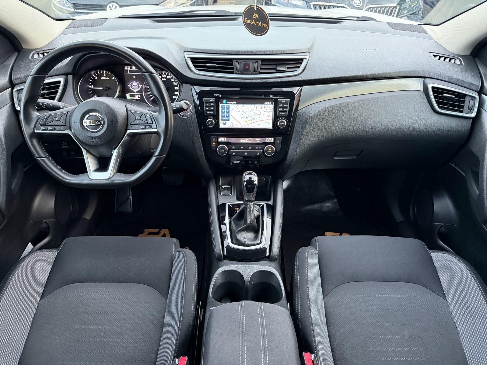 Nissan Qashqai 1,6 dCi Automatik, N-Connecta, Servisna, Kamere 360°, fotografija 20