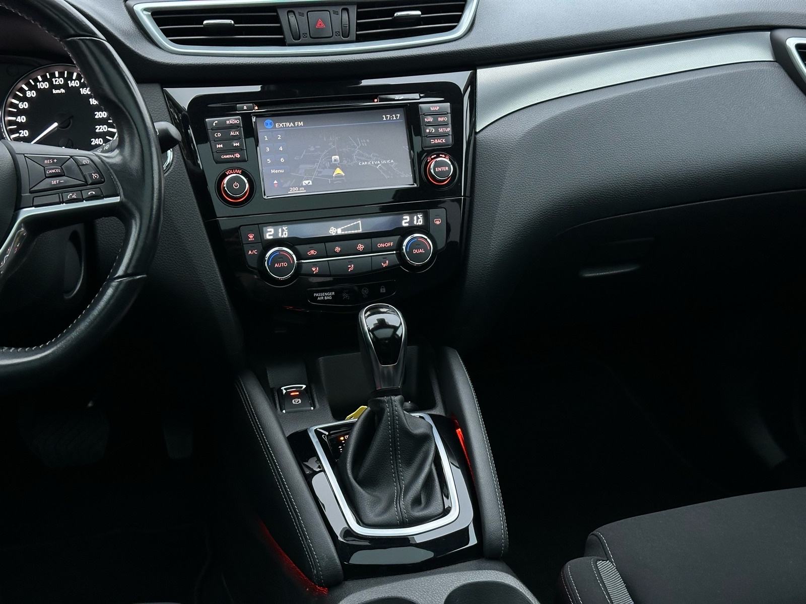 Nissan Qashqai 1.6 dCi automatik *PANORAMA* *360 KAMERA* *LED*, fotografija 19