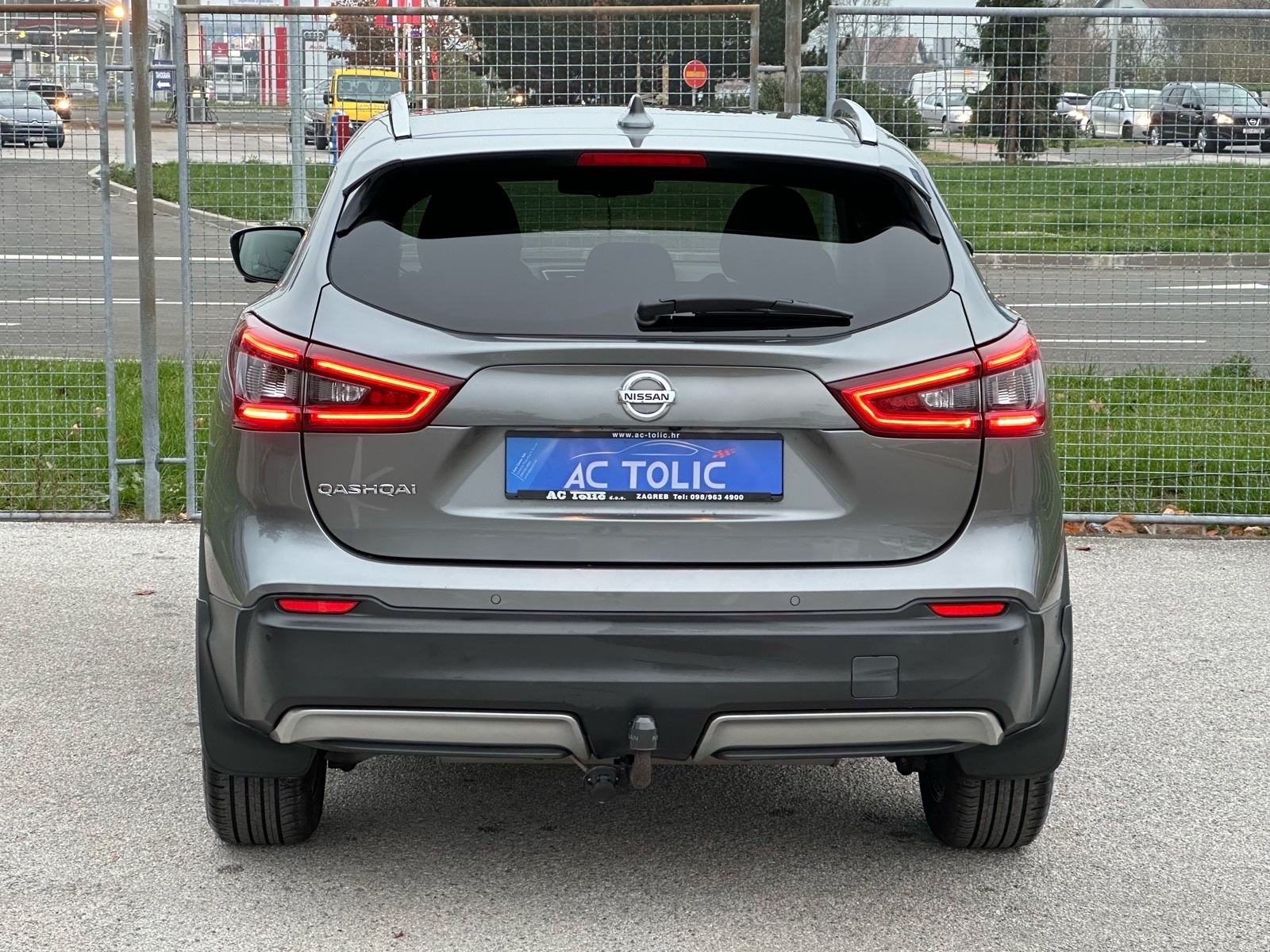 Nissan Qashqai 1.6 dCi automatik *PANORAMA* *360 KAMERA* *LED*, fotografija 7