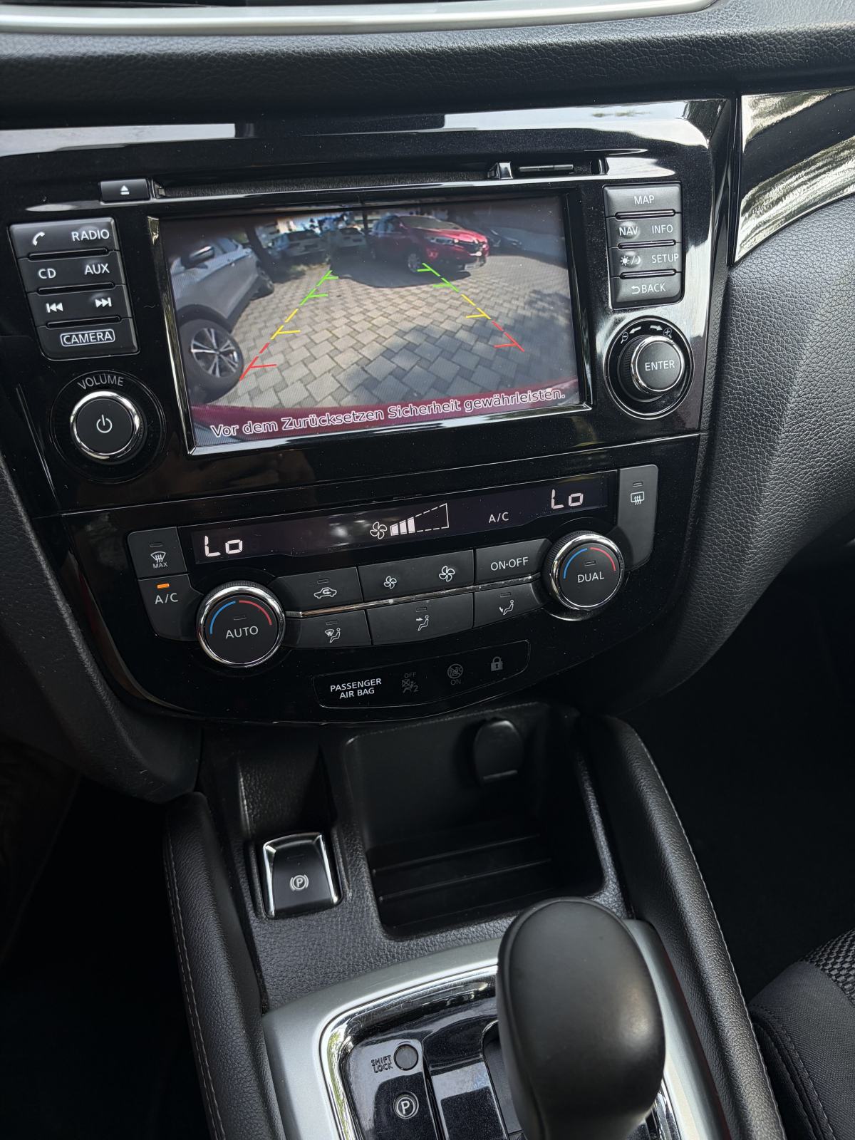 Nissan Qashqai 1,6 dCi *Automatik* *Servisna knjiga* *Jamstvo*, fotografija 14