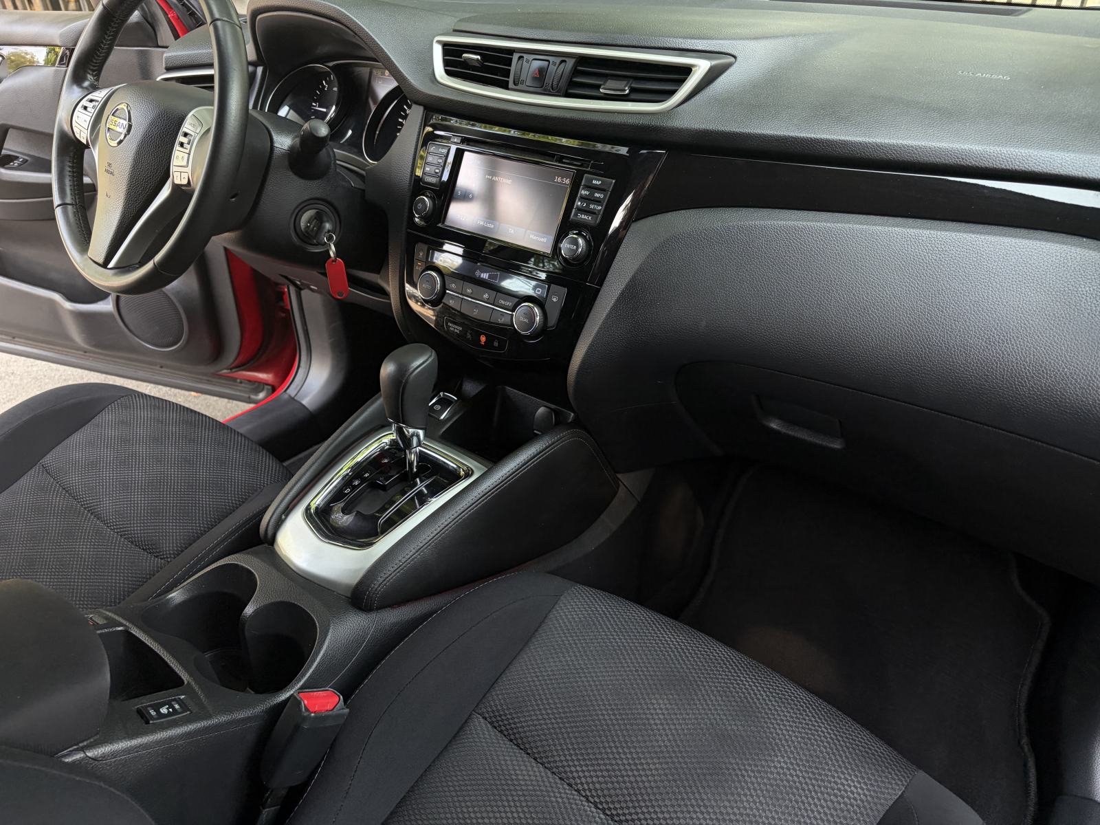 Nissan Qashqai 1,6 dCi *Automatik* *Servisna knjiga* *Jamstvo*, fotografija 15