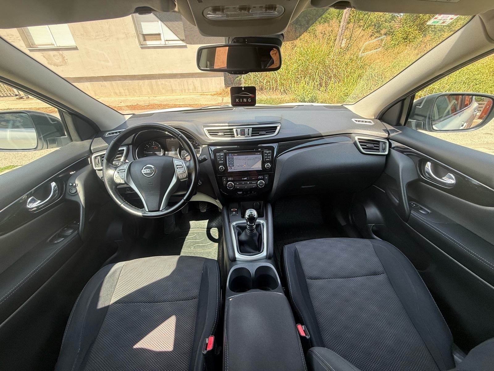 Nissan Qashqai 1,6 dCi ** NAVIGACIJA* KAMERA* PDC** TEMPOMAT**, fotografija 11